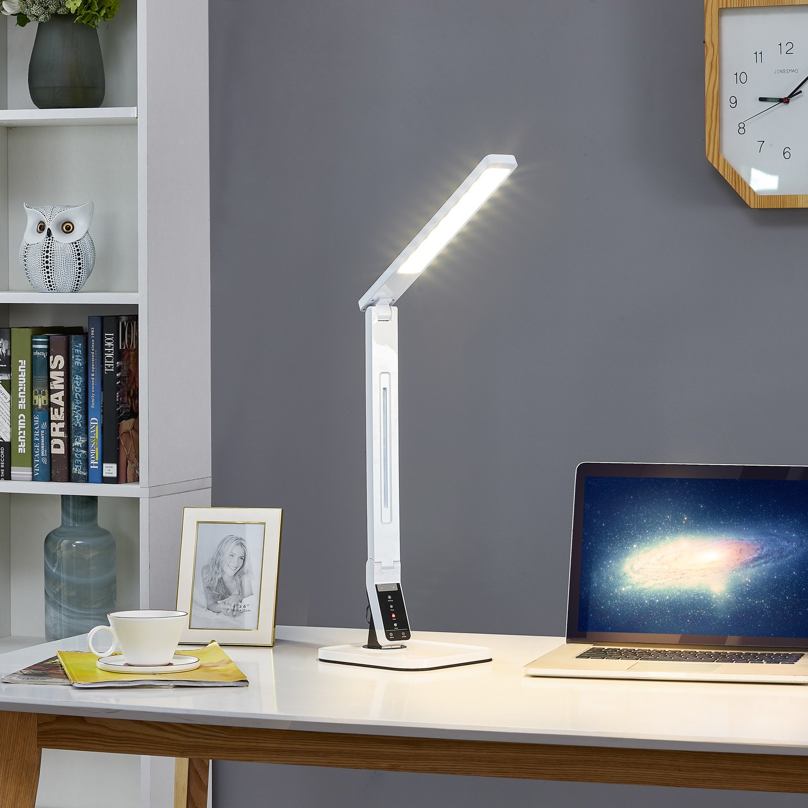Lámpara escritorio LED muy moderna Eleni, blanca