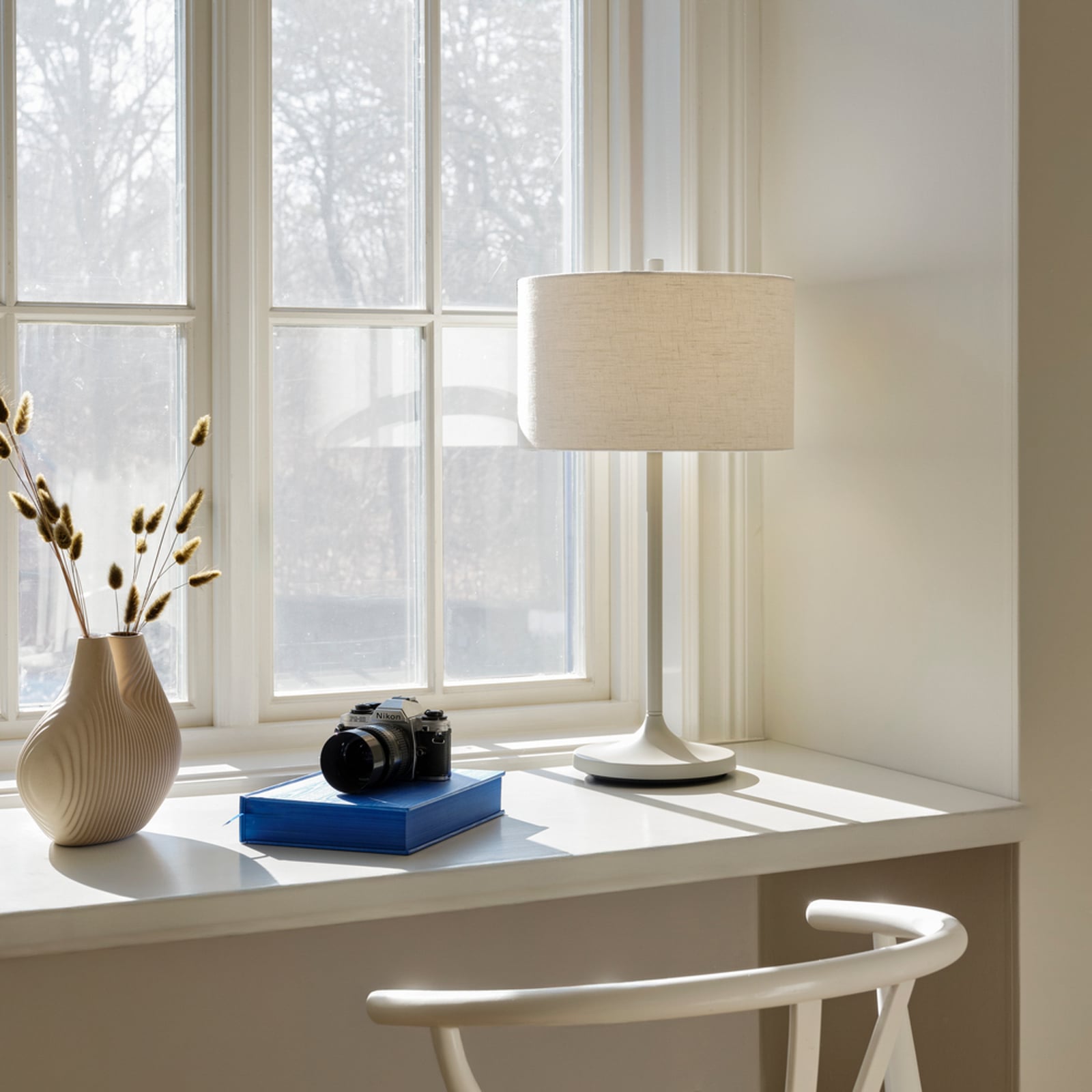 Lampada da tavolo Soft, bianco/sabbia, altezza 64 cm, lino - Belid Lampada da tavolo Soft, bianco/sabbia, altezza 64 cm, lino - Belid