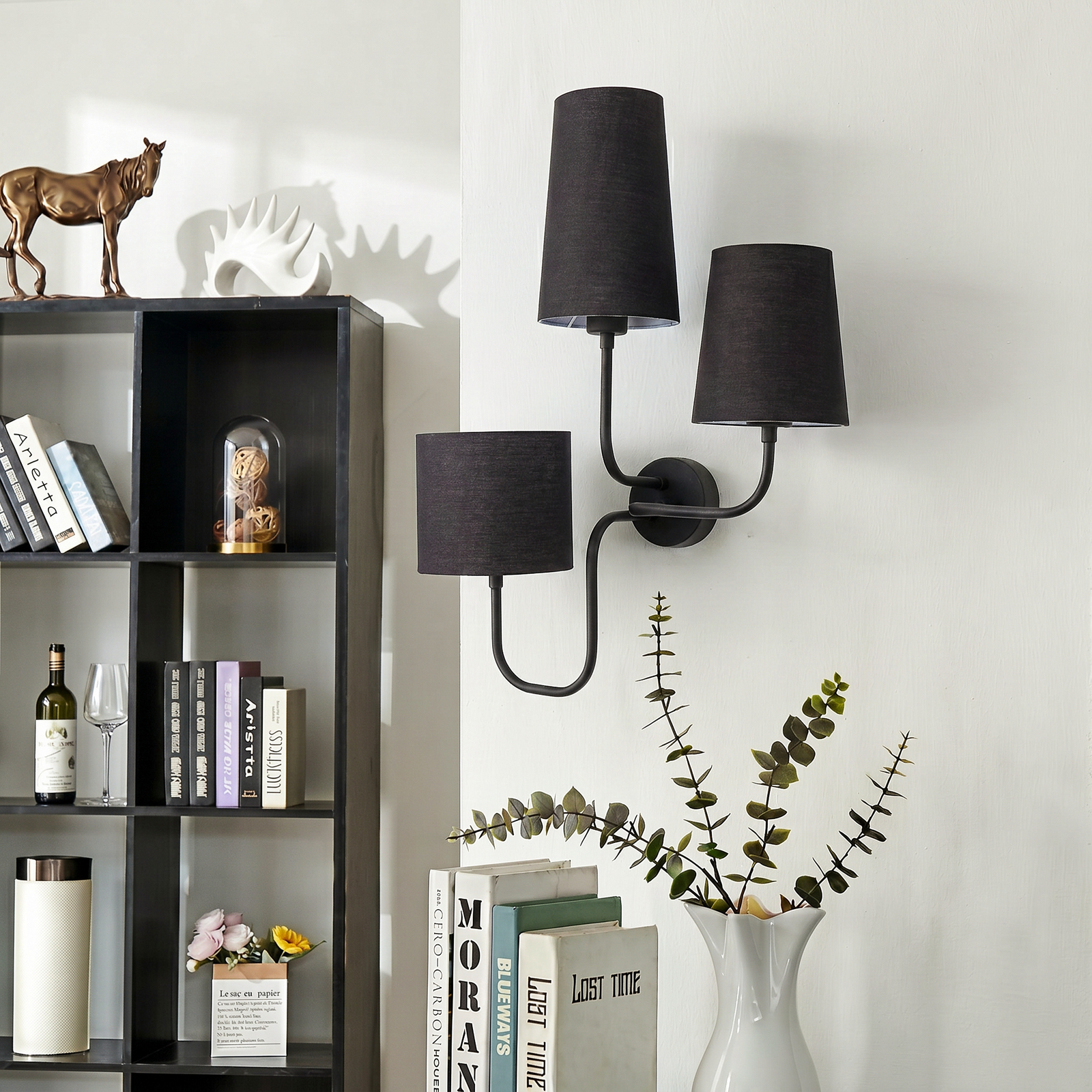 Aplique de pared Çatal, negro, altura 57 cm, 3 luces, tela, E27
