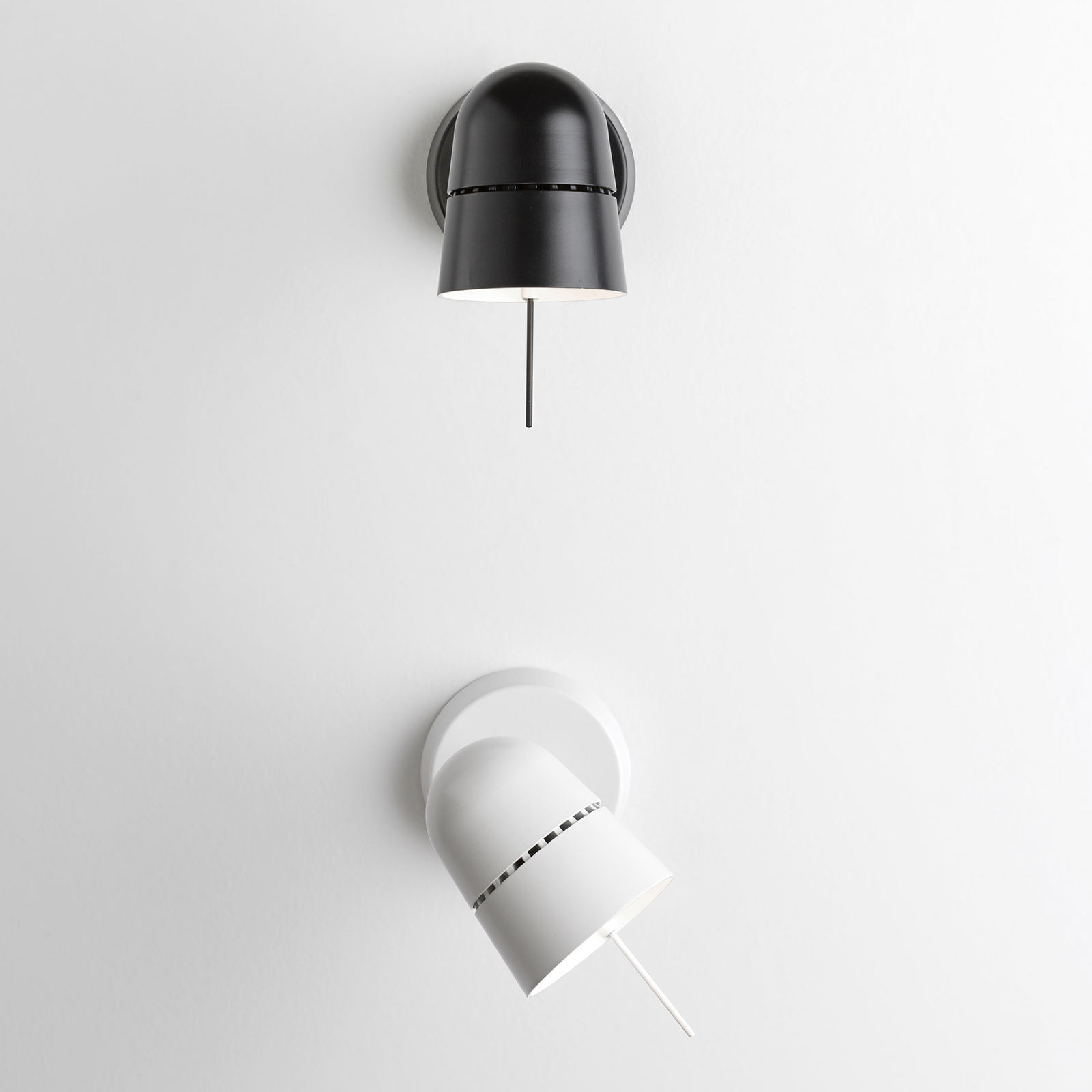 Luceplan Counterbalance -LED-seinävalo, musta