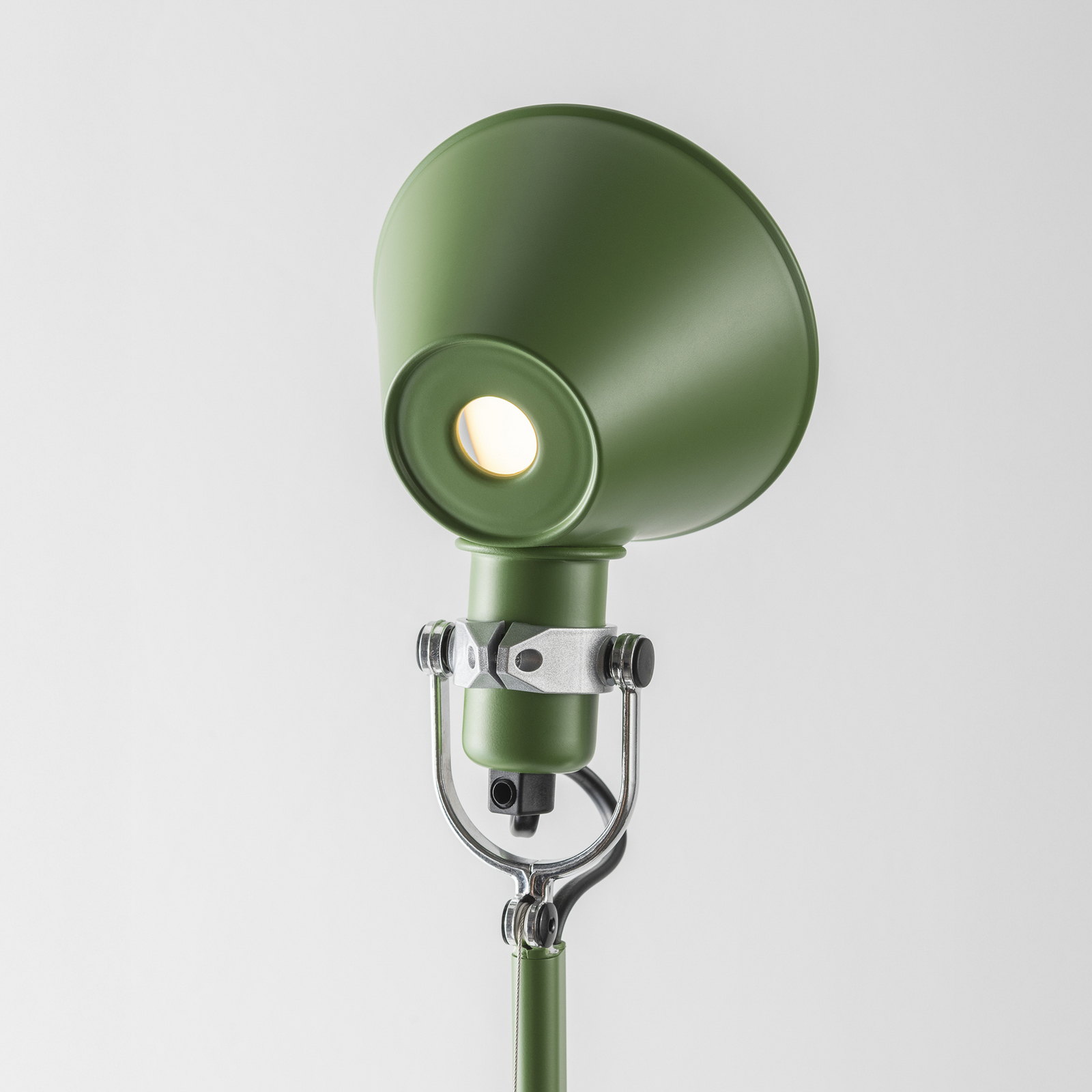 Lámpara de mesa Artemide Tolomeo Micro, verde