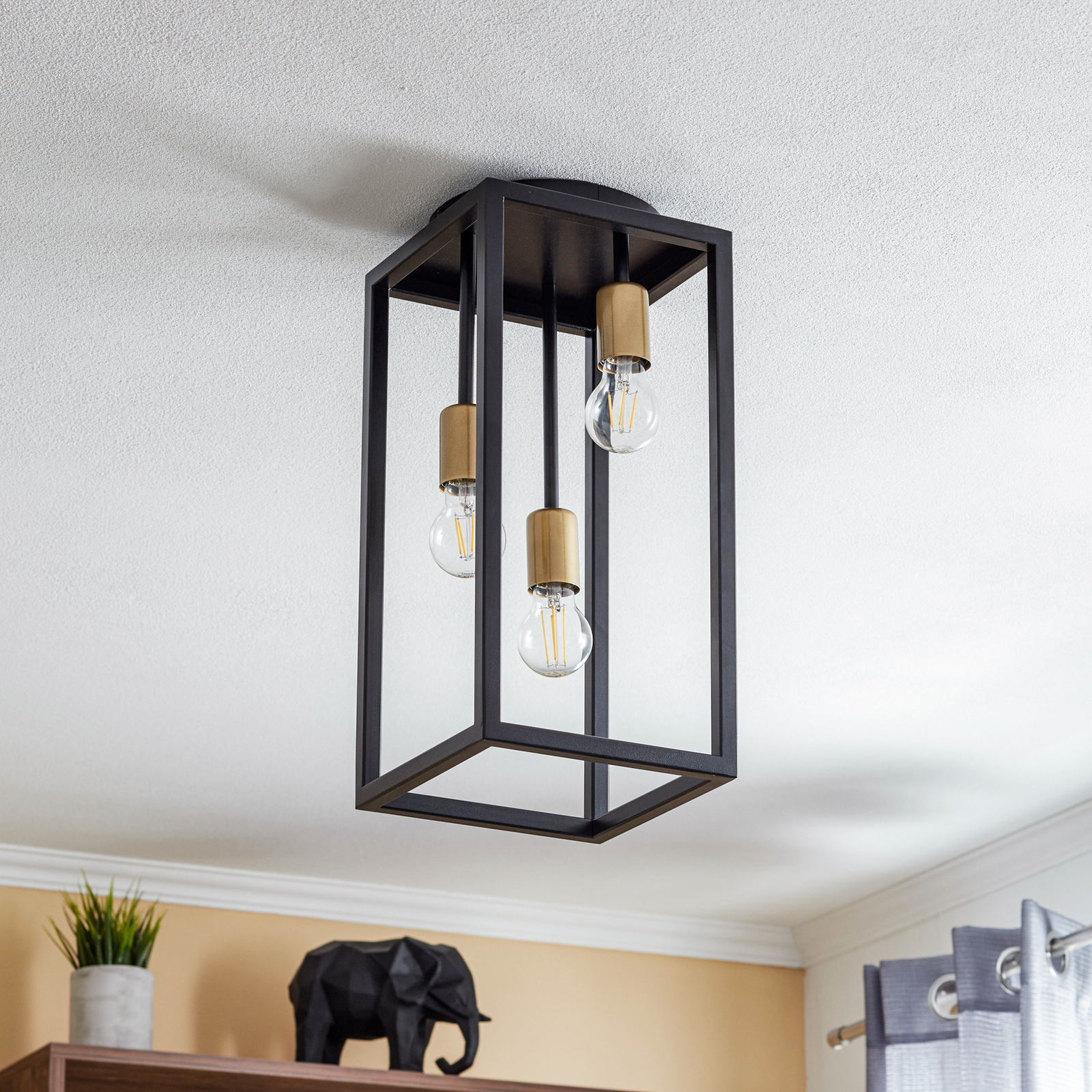 Aramis ceiling light, 3-bulb, black/gold