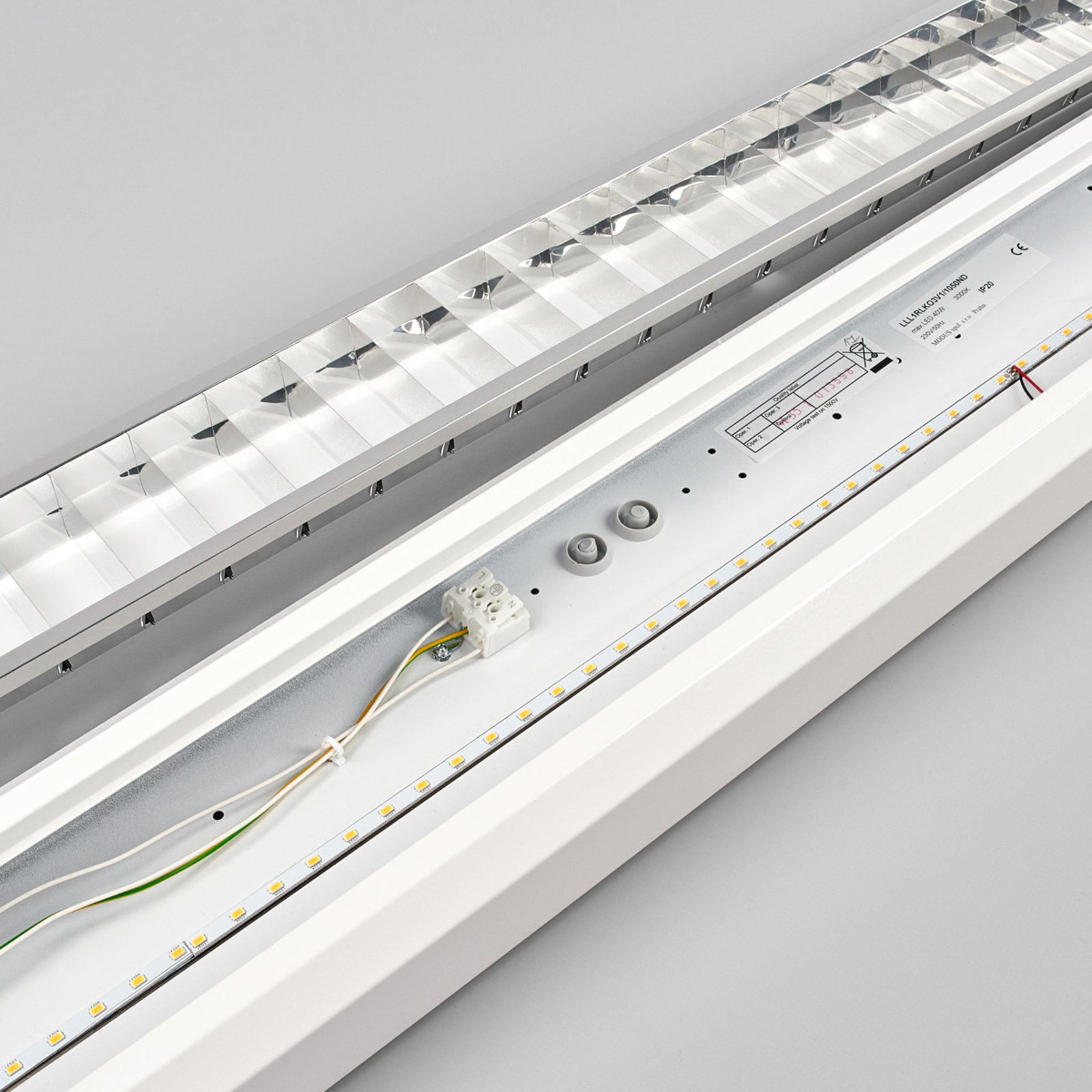 LED louvre light for offices, 33 W, 3,000 K