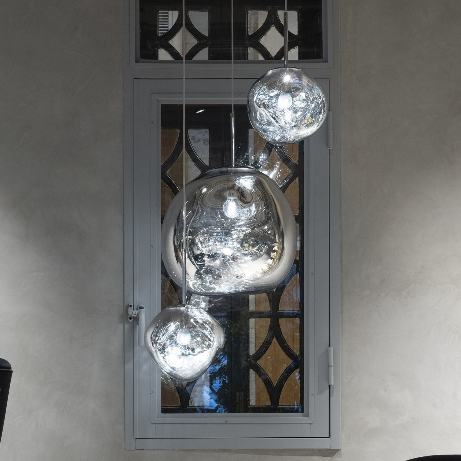 Tom Dixon LED hanglamp Melt Mini, Ø 28 cm, chroomkleurig
