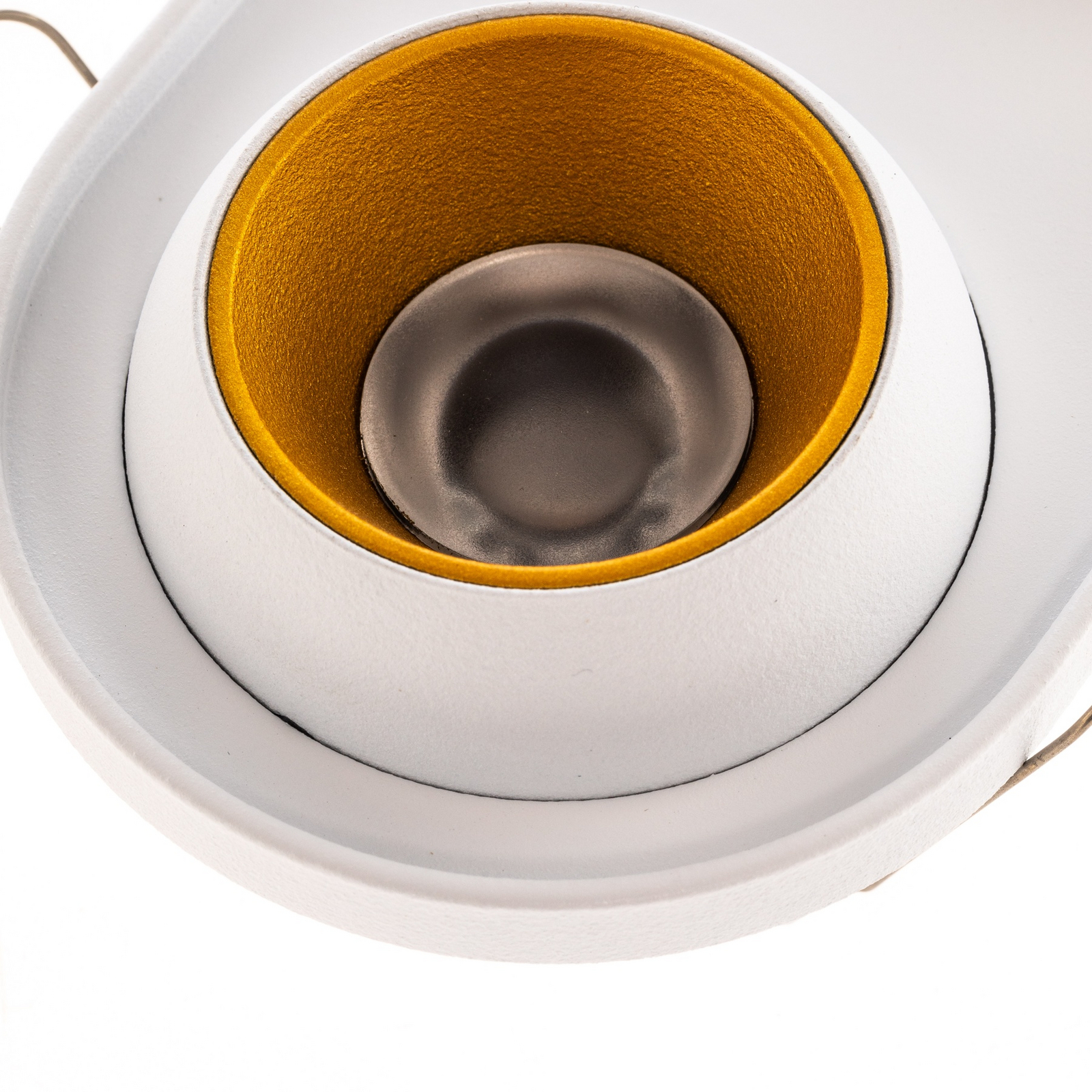 BEGA Studio Line LED recessed spotlight, white/brass, 2-bulb.