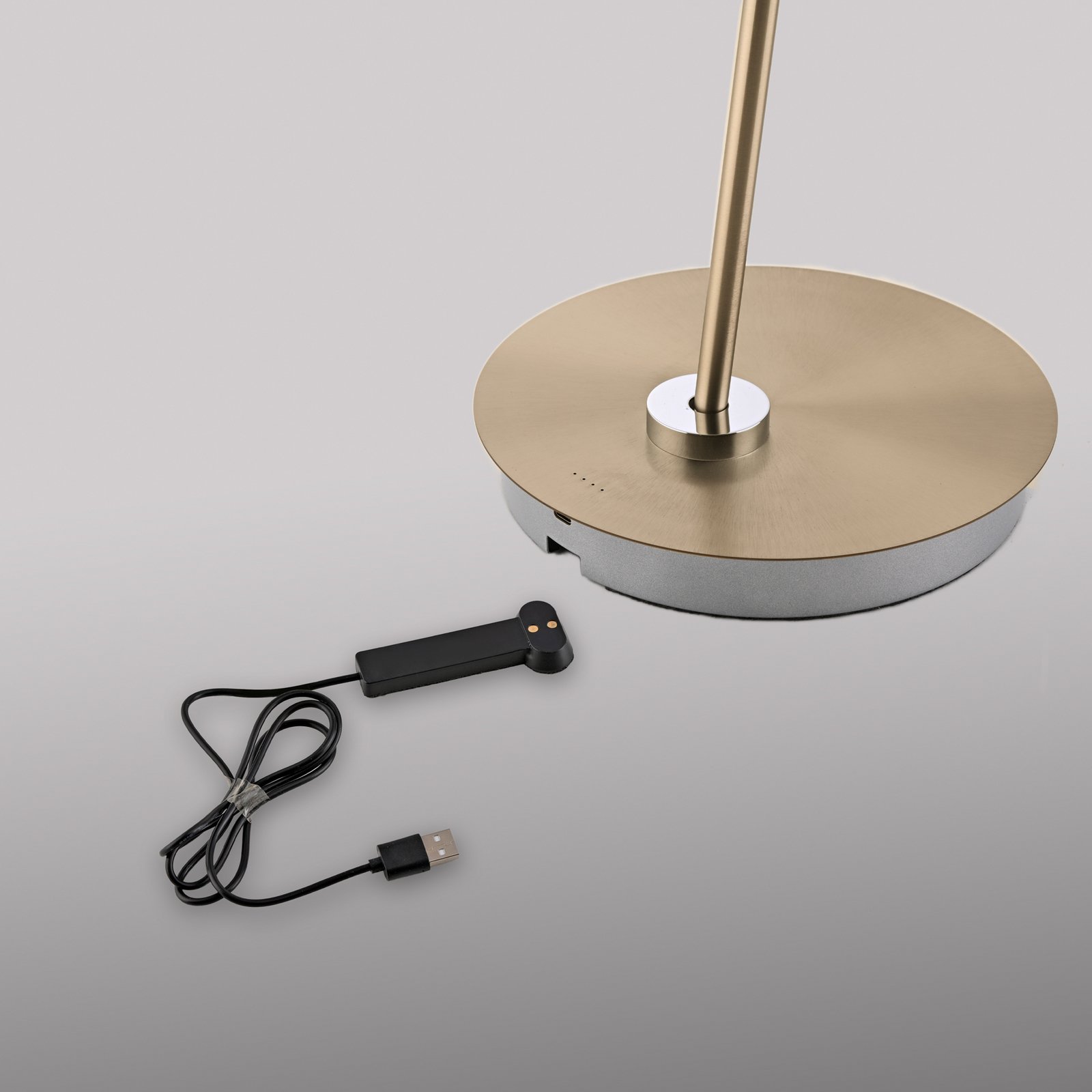 Paul Neuhaus piantana LED Akku-Bente, ottone, CCT, USB-C