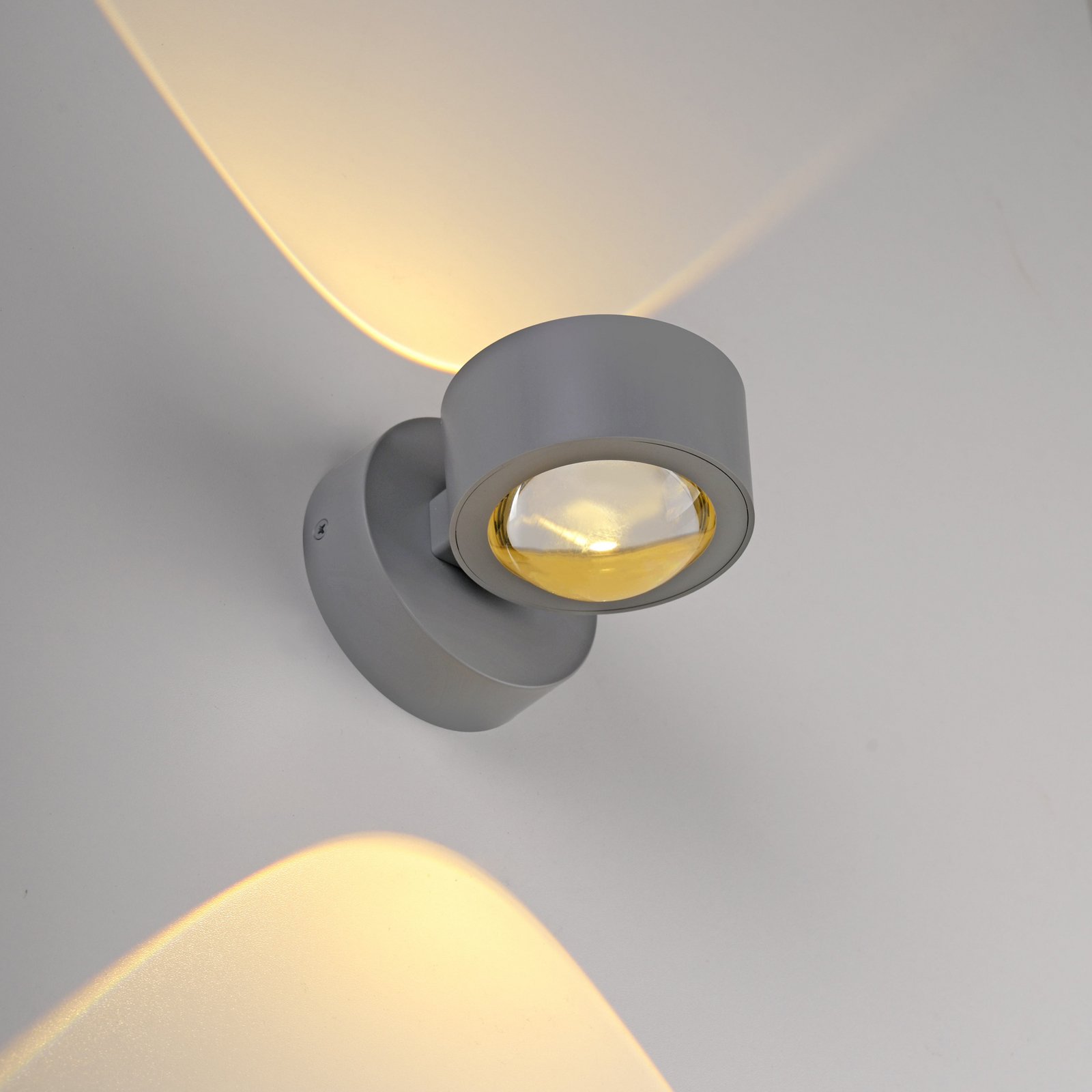 JUST LIGHT. aplique de pared LED Chia plateada, hierro, 3000 K