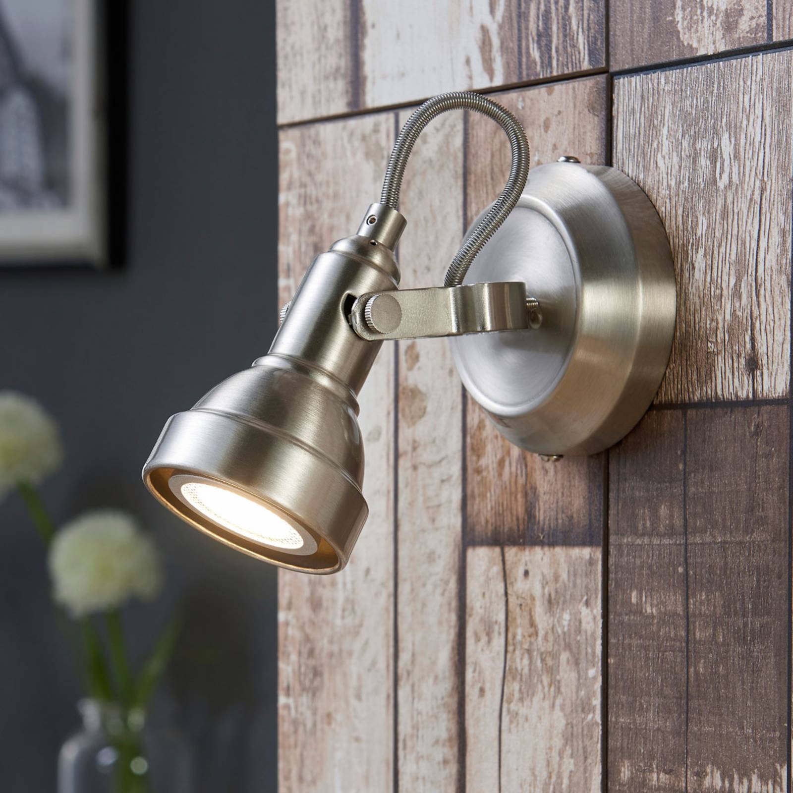 Lindby Nickel-coloured LED wall spotlight Perseas, GU10, for Living / Dining Room, metal, GU10, 5 W, W: 9.7 cm, H: 16 cm