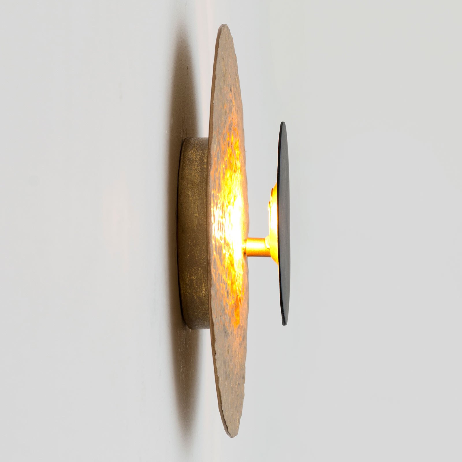 LED nástěnné světlo Infinity ve zlaté, Ø 20 cm