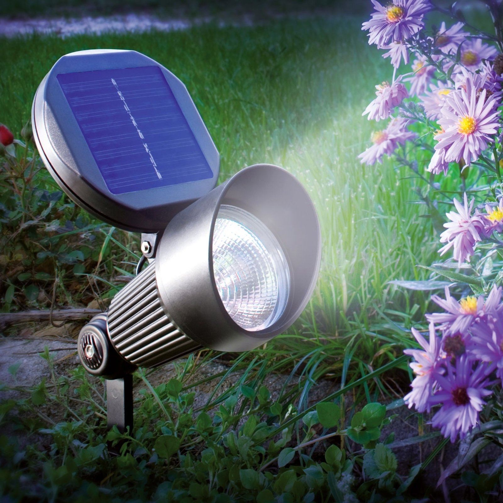 Spotlight solárny a pozemný reflektor LED