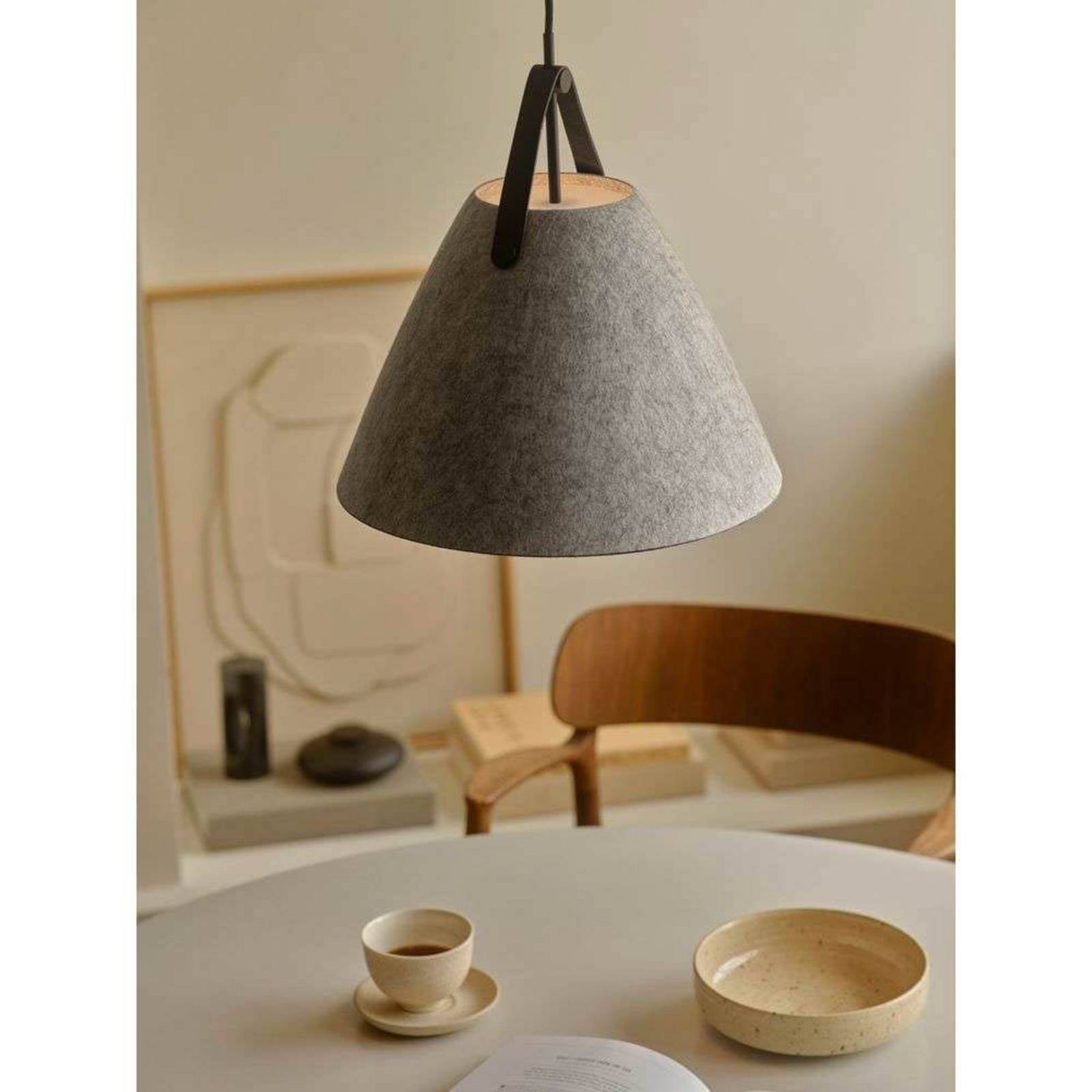 Lampa wisząca Strap, jasnoszara, Ø 36 cm, metal/skóra