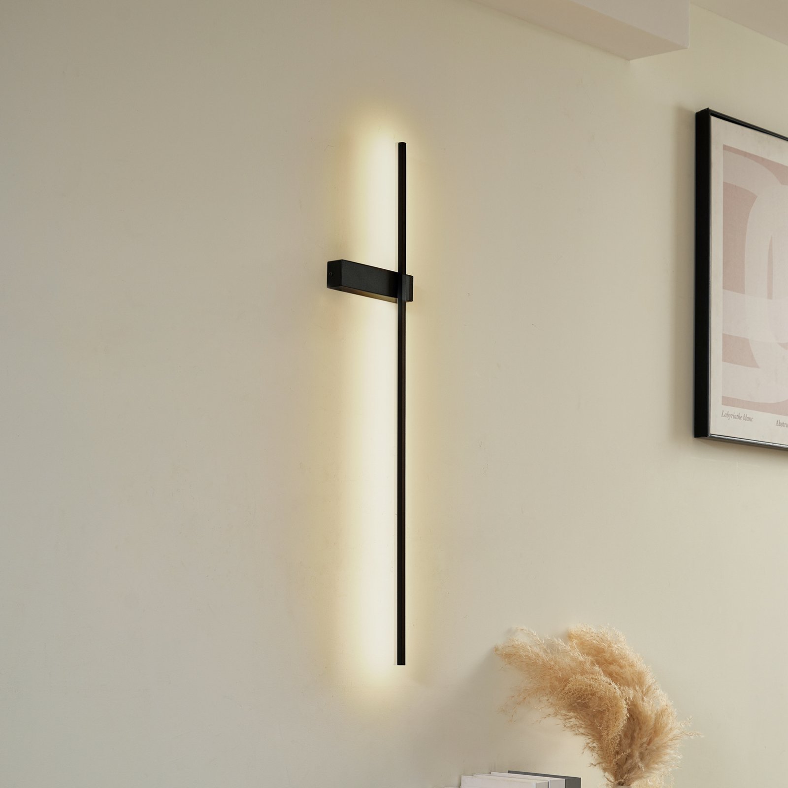 Lindby LED-væglampe Natsumi, sort, aluminium, 90 cm