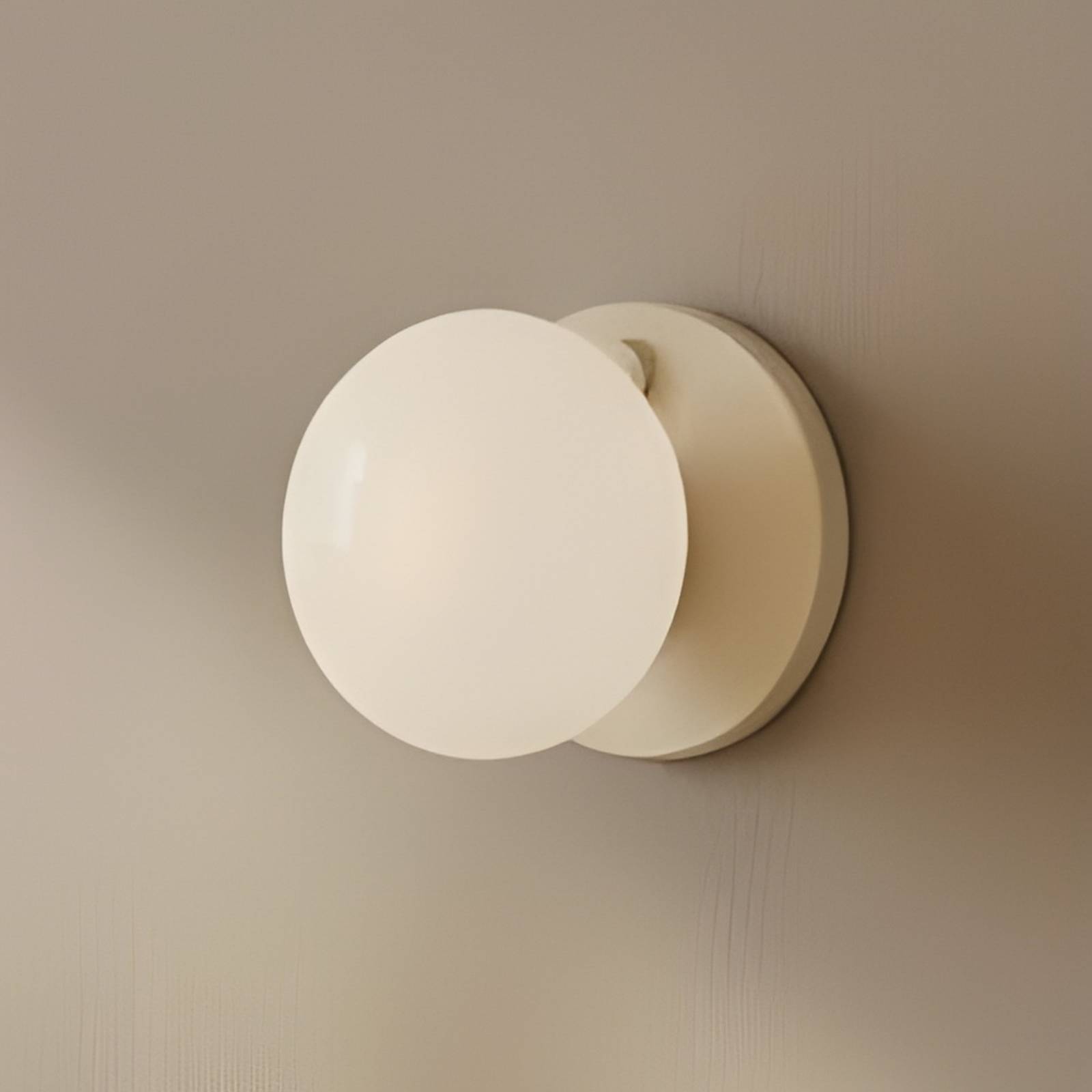 Wandleuchte Flo, beige, Ø 19 cm, Glas günstig online kaufen
