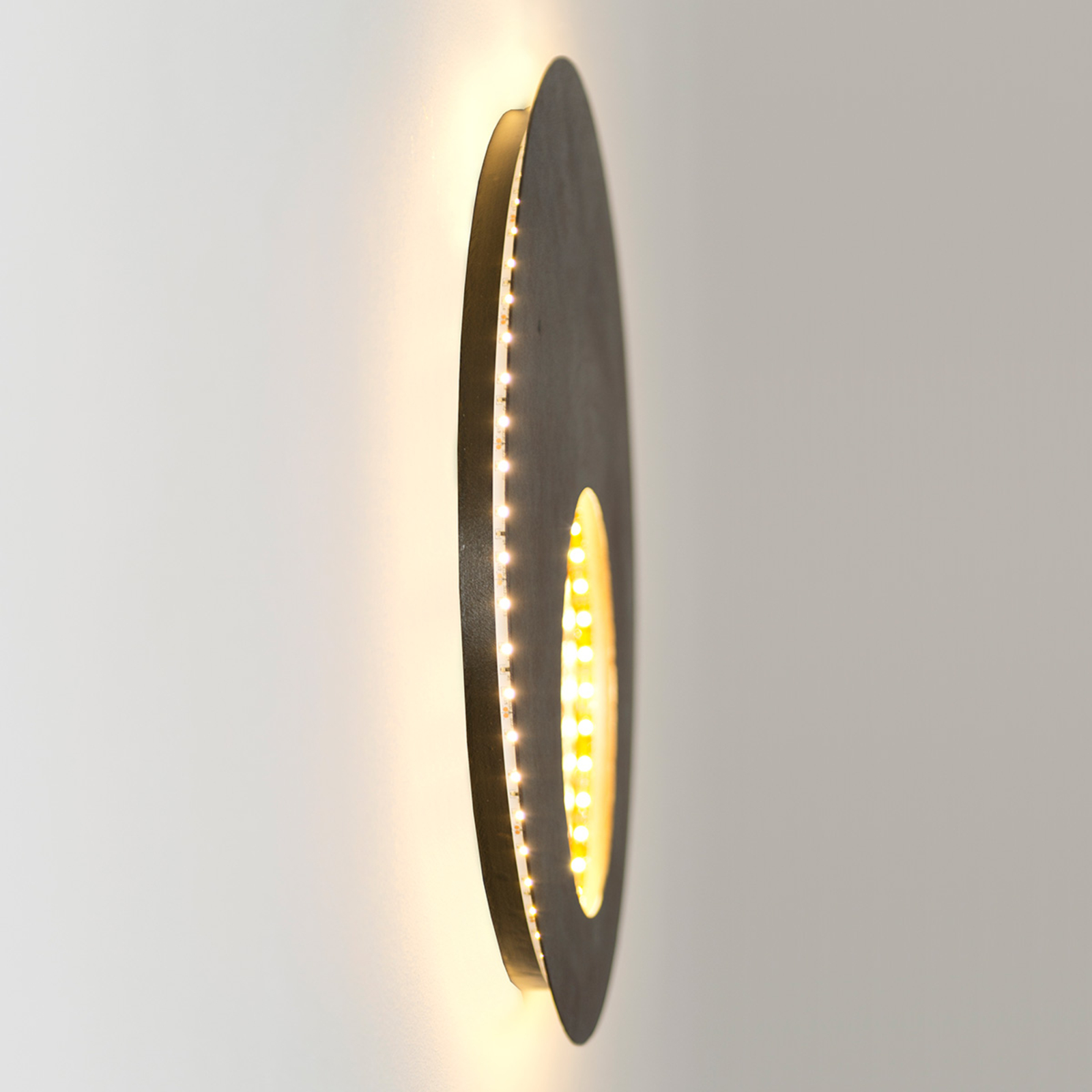 Planet - een indrukwekkende LED wandlamp