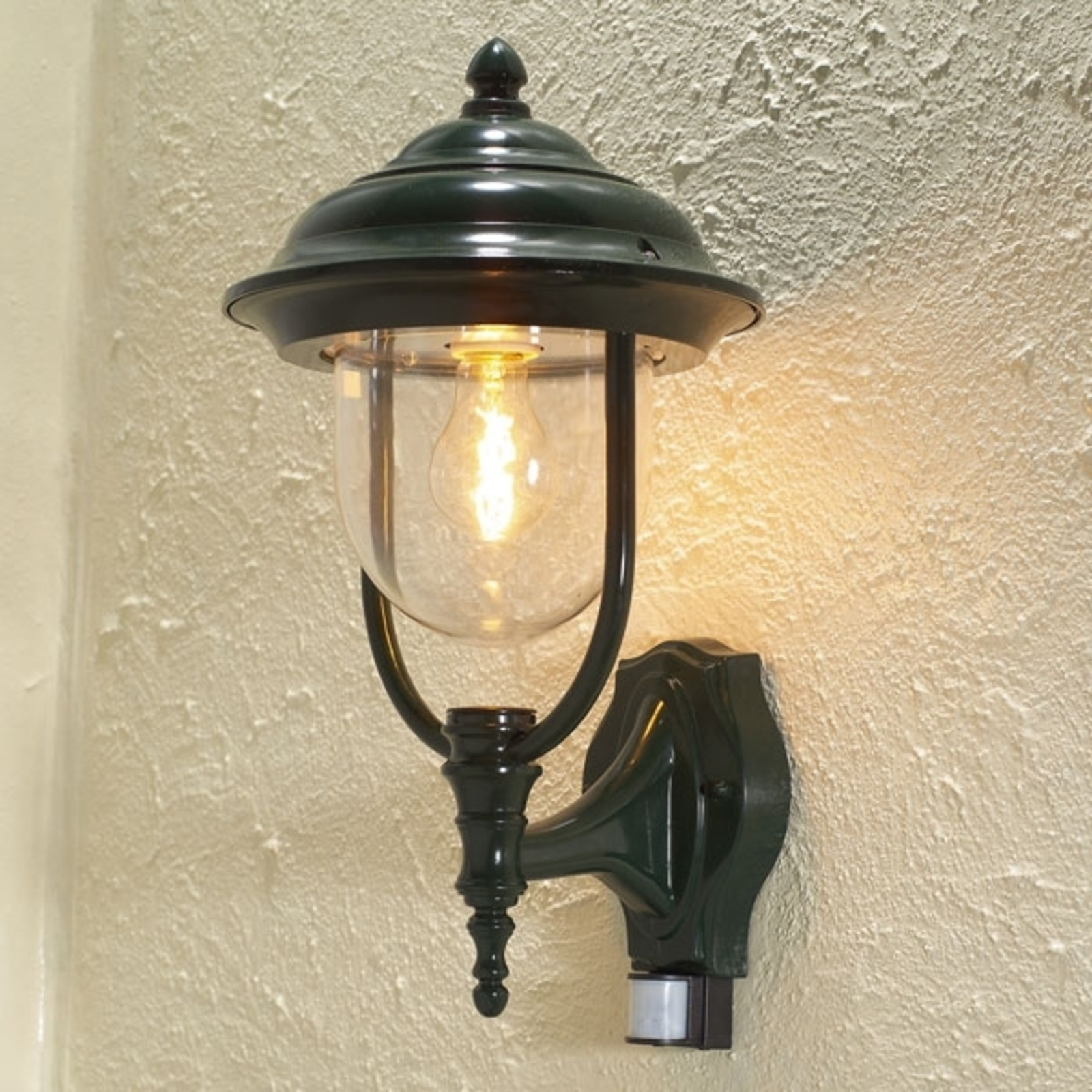 Parma outdoor wall lamp with motion detector