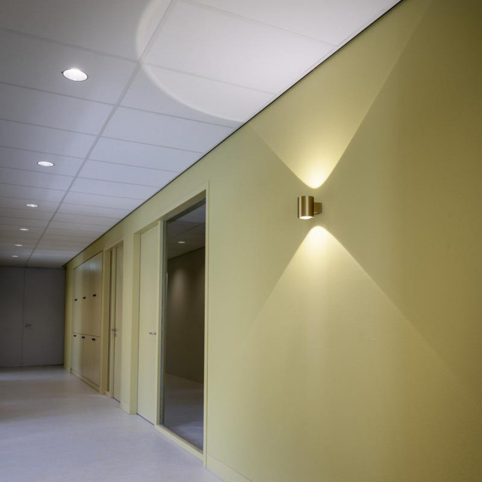 SLV LED wall light Oculus, Ø 9 cm, dimmable to warm, metal