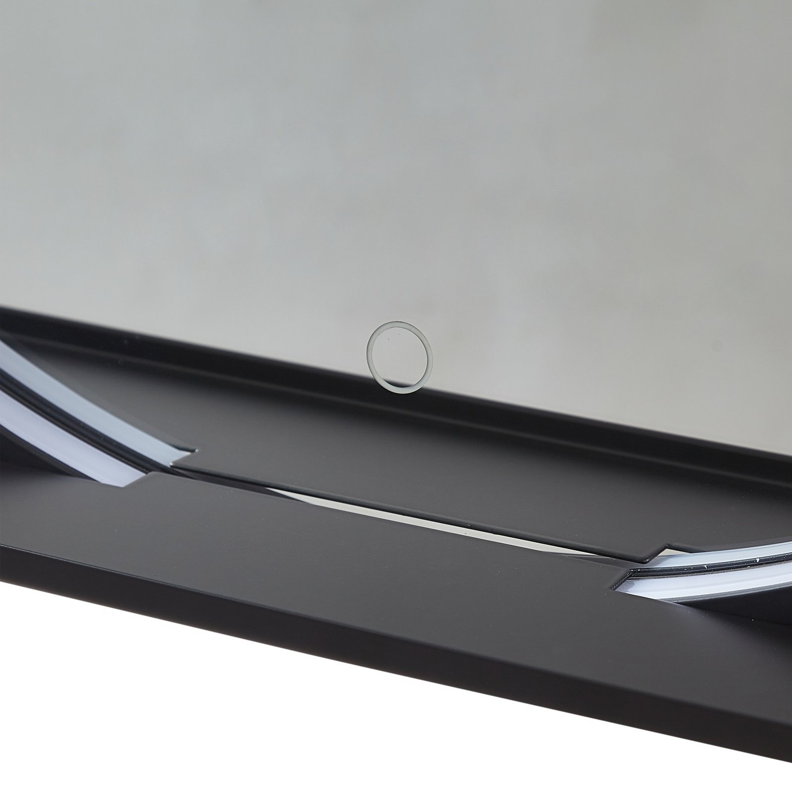 Lucande LED-Spiegel Miren, schwarz, Aluminium, CCT, Ablage