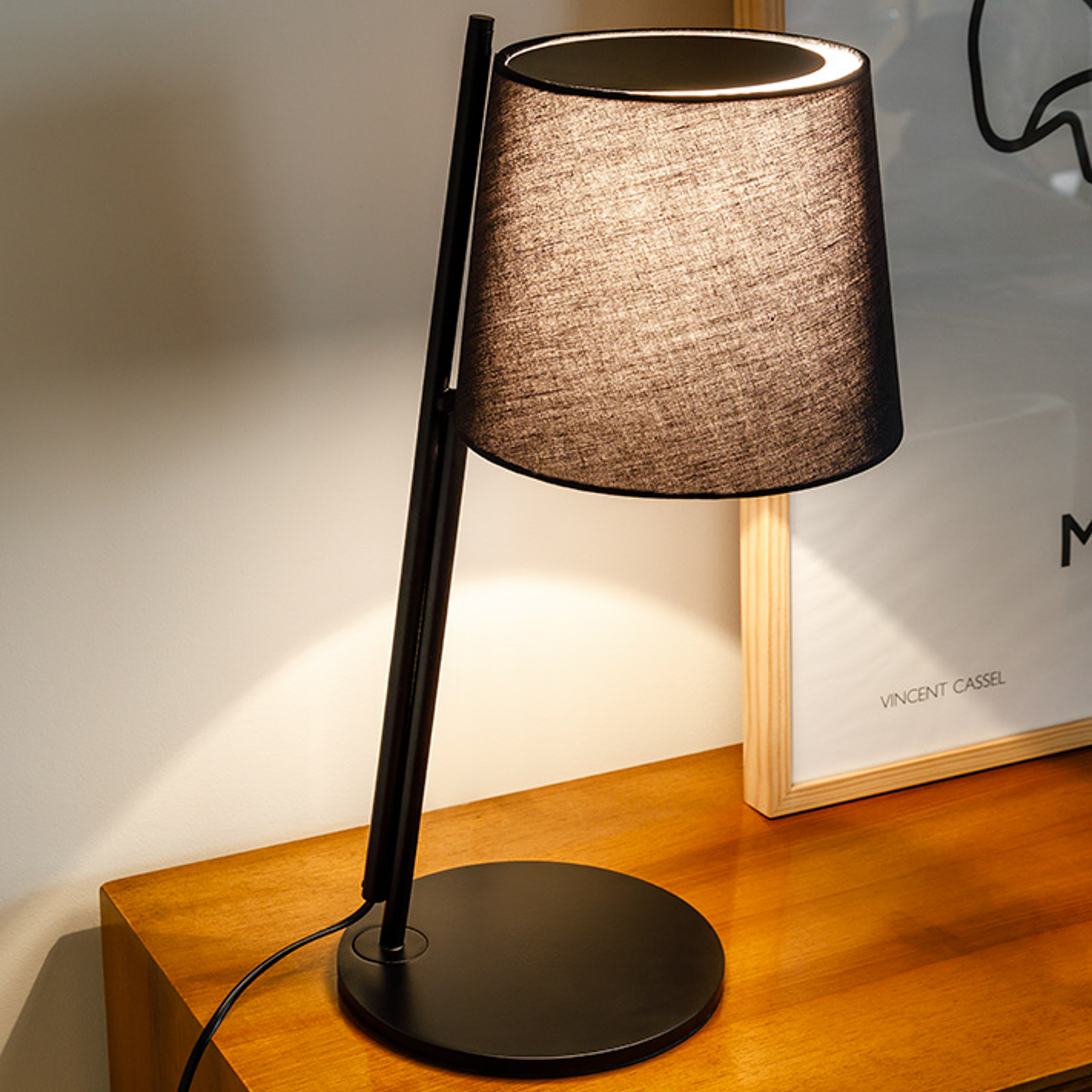 LEDS-C4 Clip bordlampe, højde 49cm, sort skærm