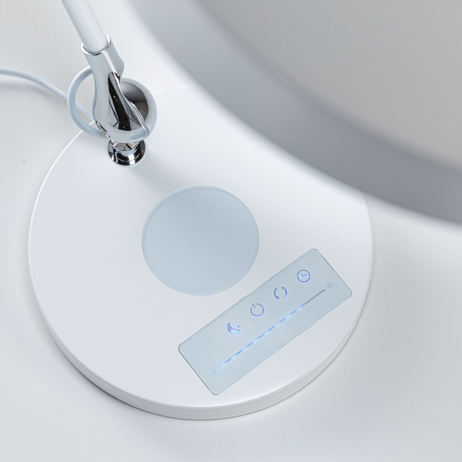 Numis Qi Stolní Lampa w/Qi Wireless Charging Bílá - Paulmann