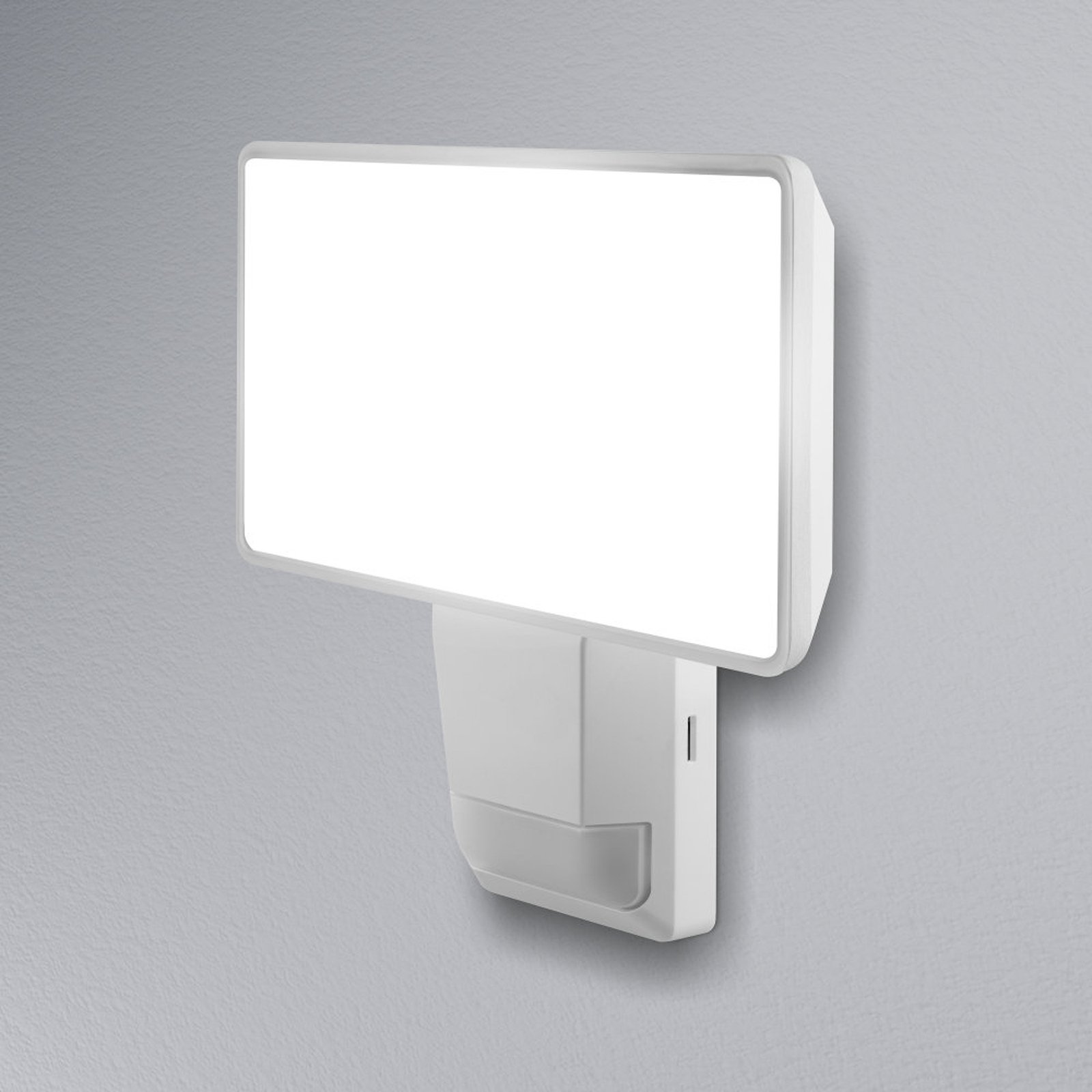 LEDVANCE Endura Pro Flood Sensor LED točka 27W bijela