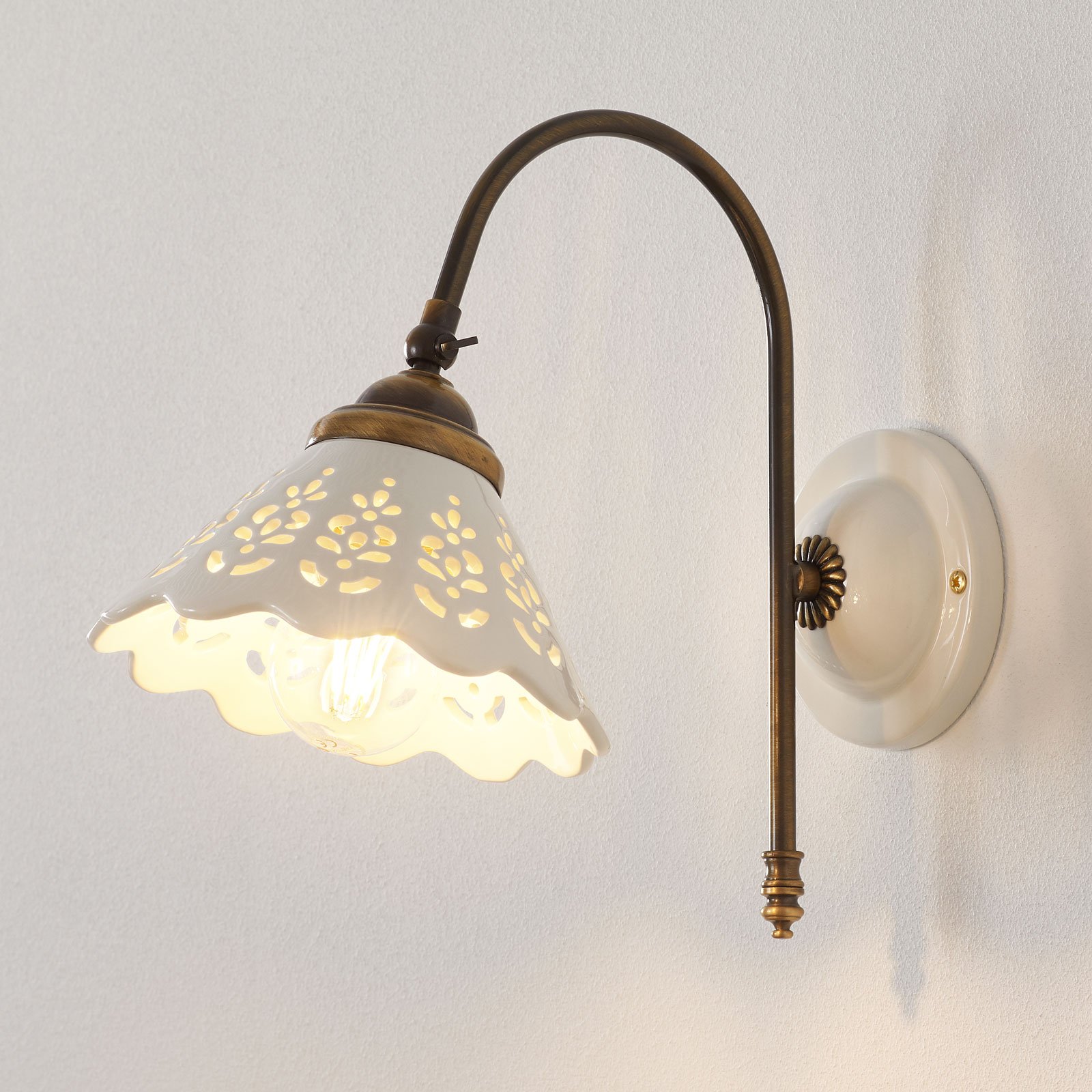 Portico - zidna svjetiljka sa zakrivljenim krakom