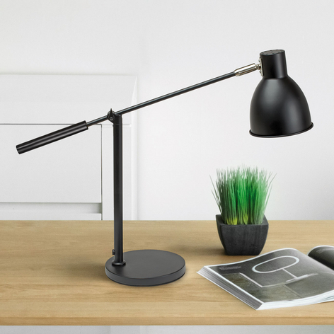 Lampa stołowa MAULfinja w matowej czerni