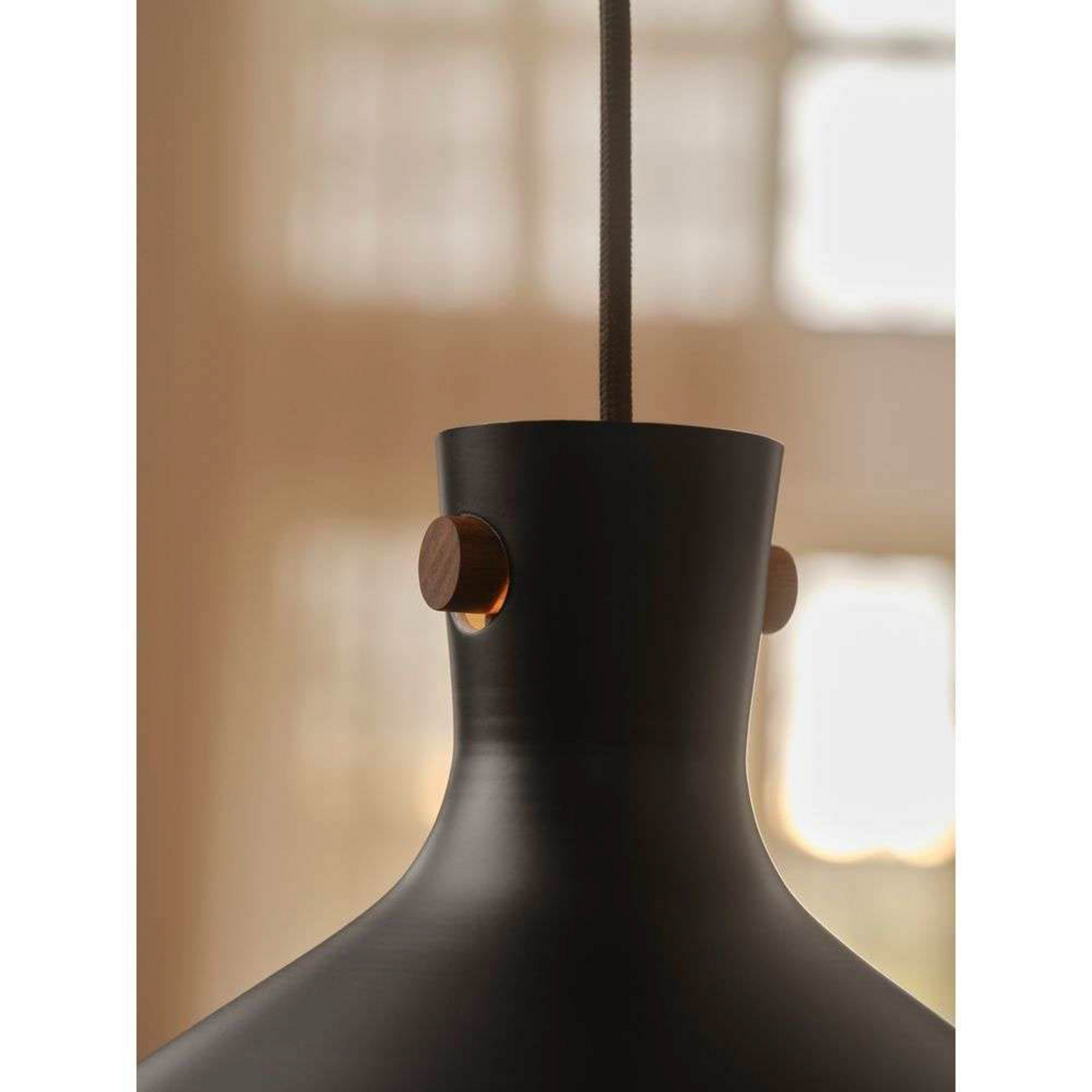 Lampa wisząca Dorina, czarna, Ø 45 cm, metal