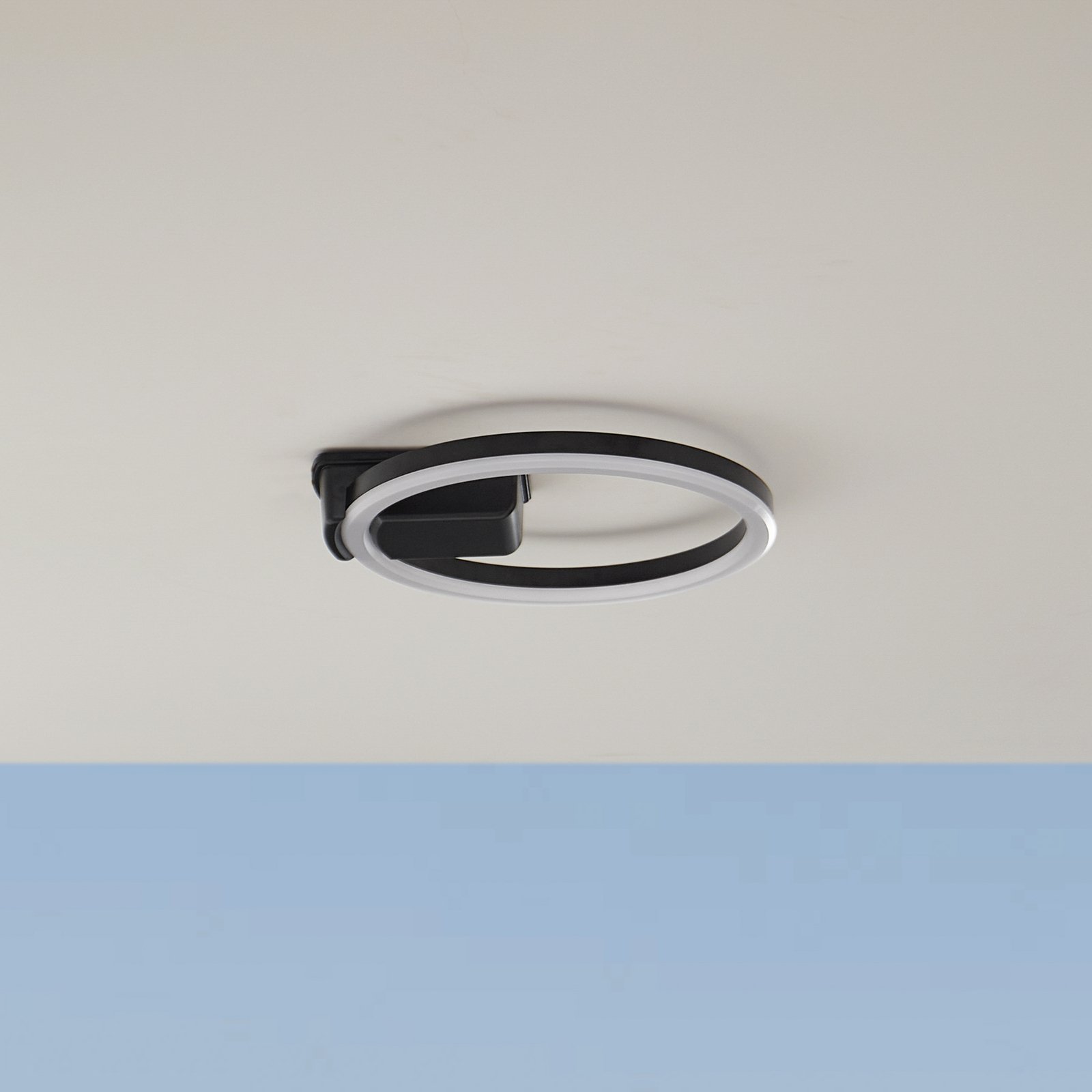 Lindby LED outdoor ceiling light Finian, Ø 31 cm, CCT, dimmable