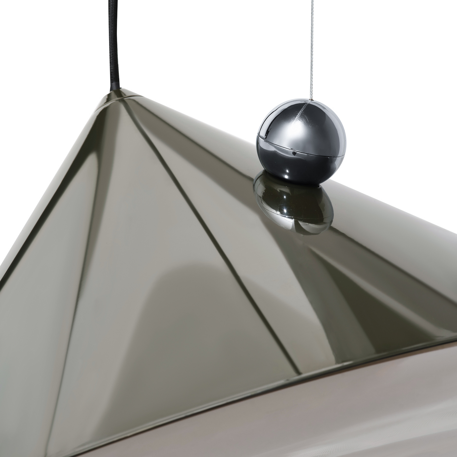Candeeiro suspenso LED Pose da Tom Dixon, verde, Ø 43 cm, aço regulável Candeeiro suspenso LED Pose da Tom Dixon, verde, Ø 43 cm, aço regulável