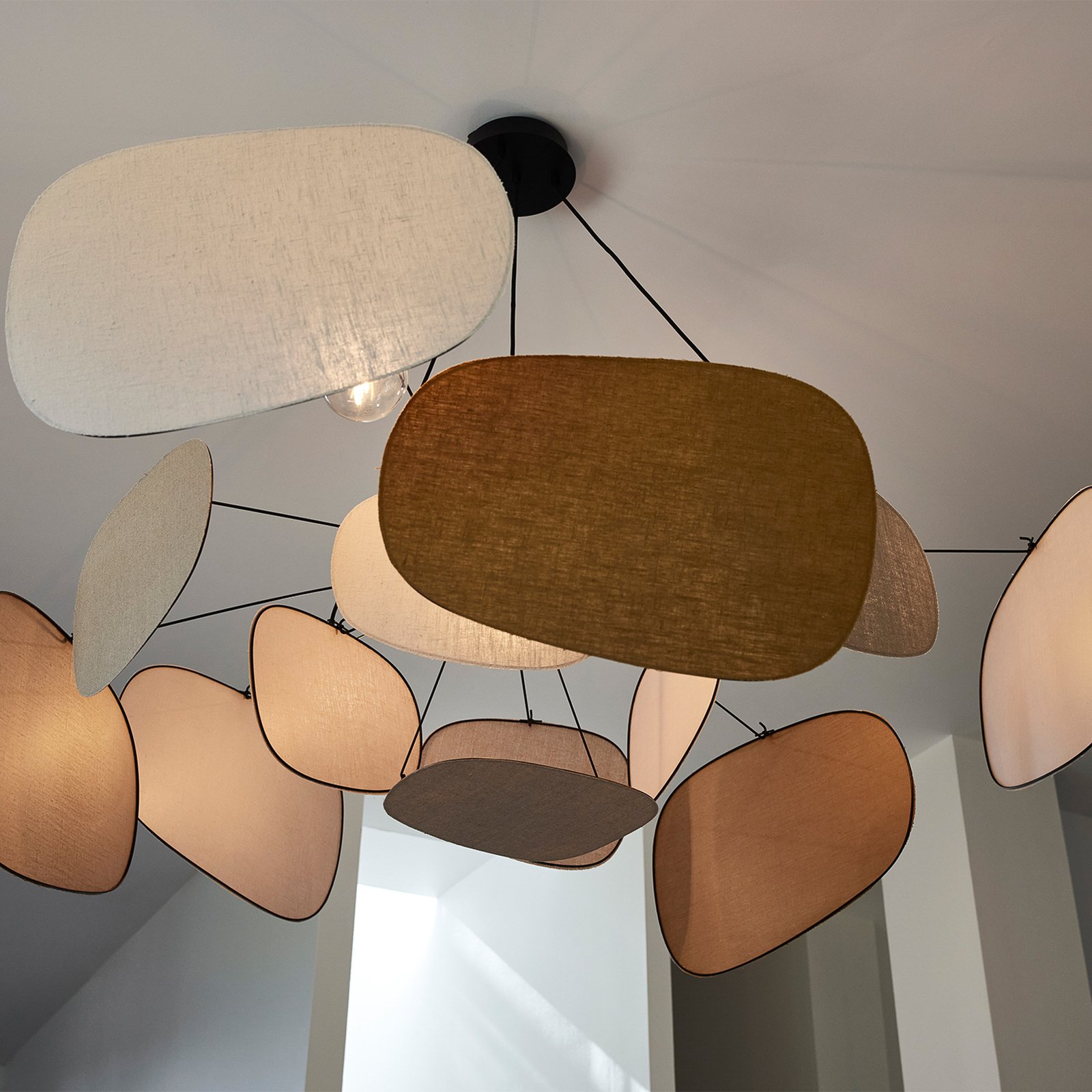 Hängelampe Screen 70's, Ø 150 cm, Leinen, bunt - MARKET SET Hängelampe Screen 70's, Ø 150 cm, Leinen, bunt - MARKET SET