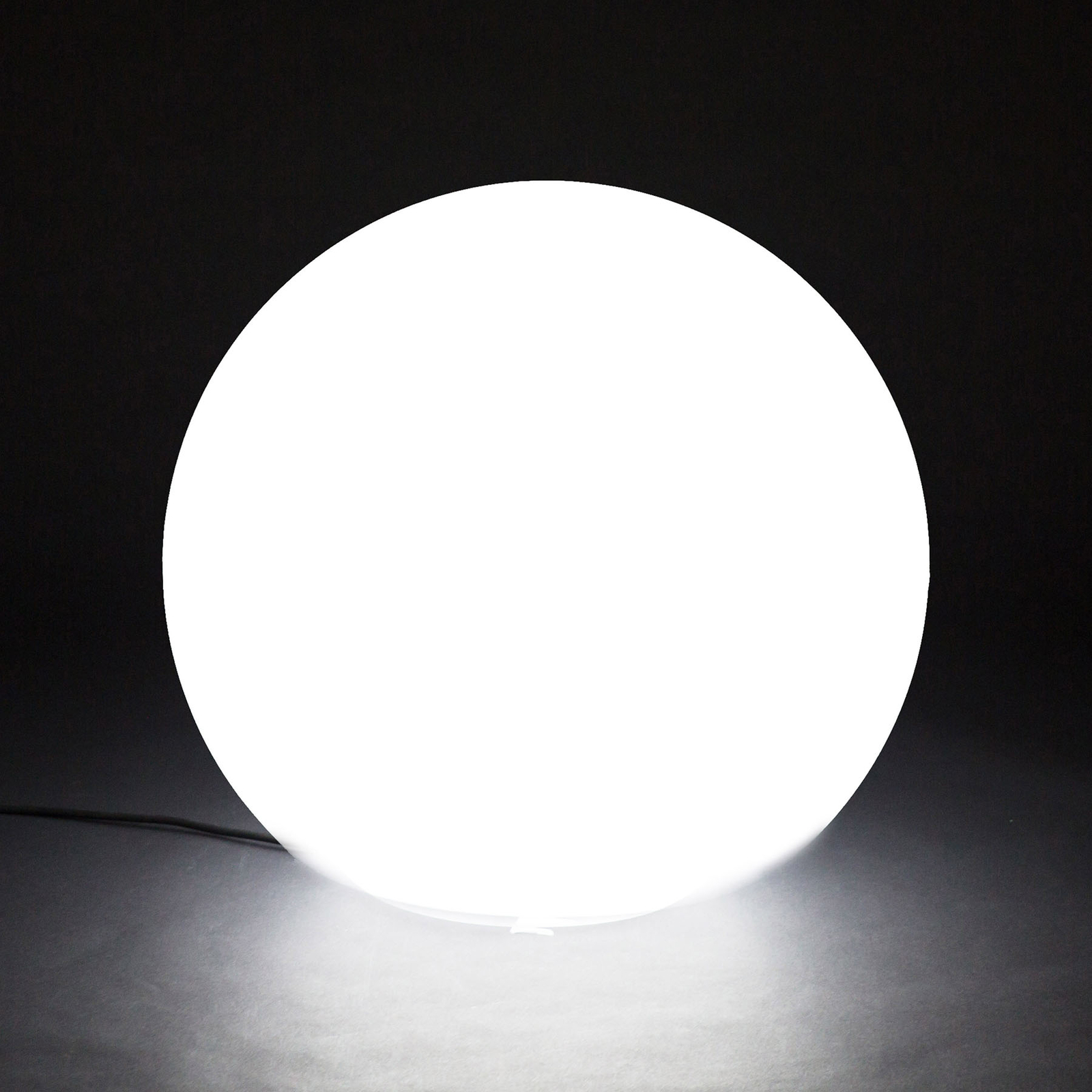 Newgarden Buly vloerlamp globe, Ø 80 cm