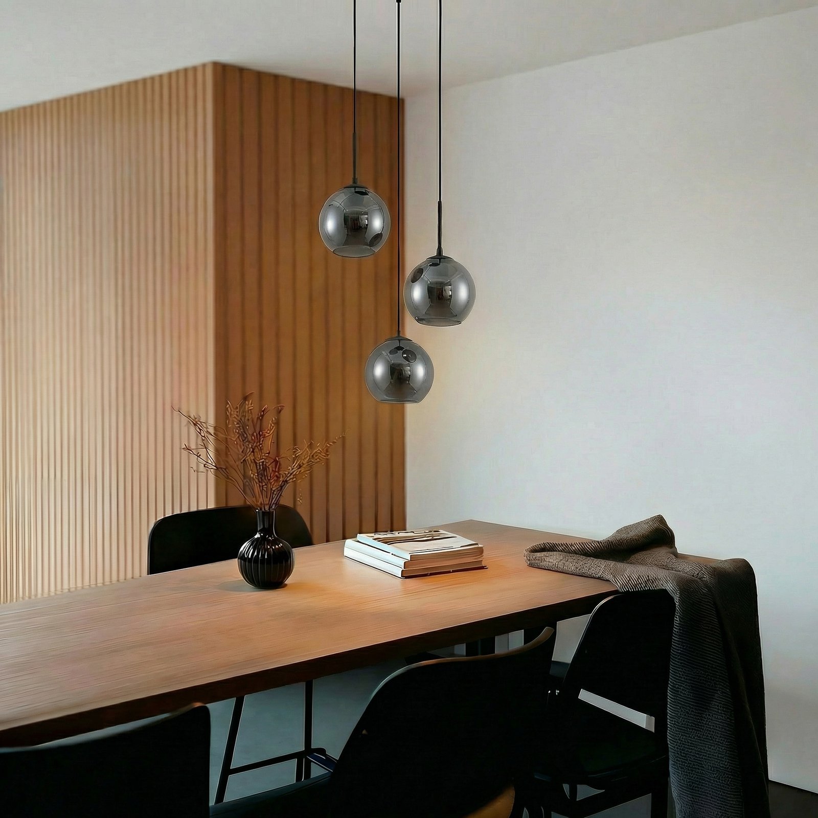 Jurian 3 Round Pendant Black/Smoke - Lindby