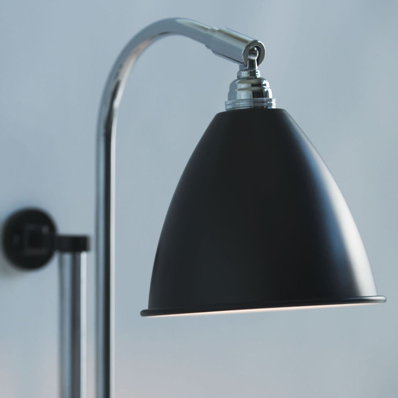 Bestlite BL5 Wall Lamp ø16 Chrome/Black - GUBI