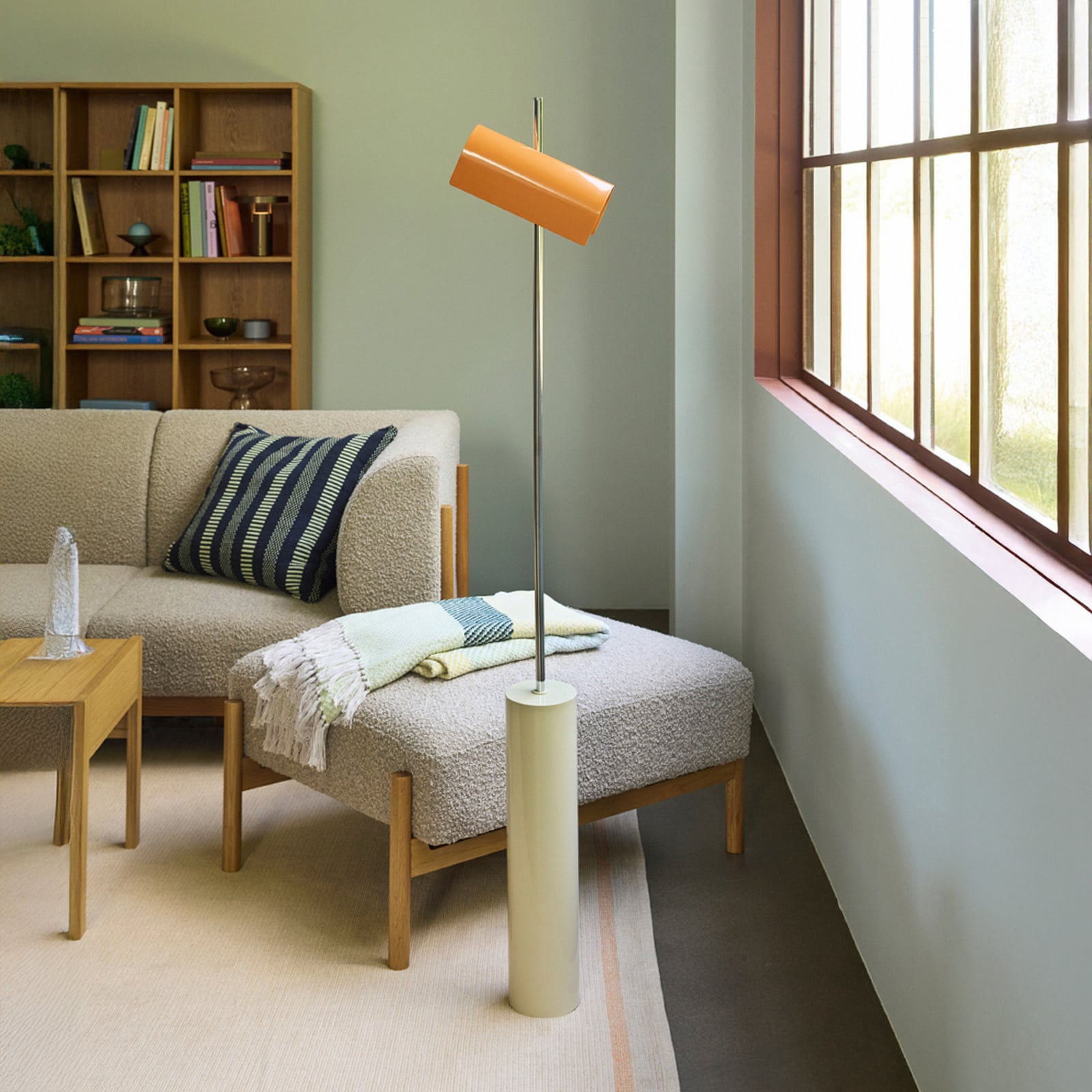 LED-Stehlampe Reflector, orangefarben, Höhe 160 cm, Eisen