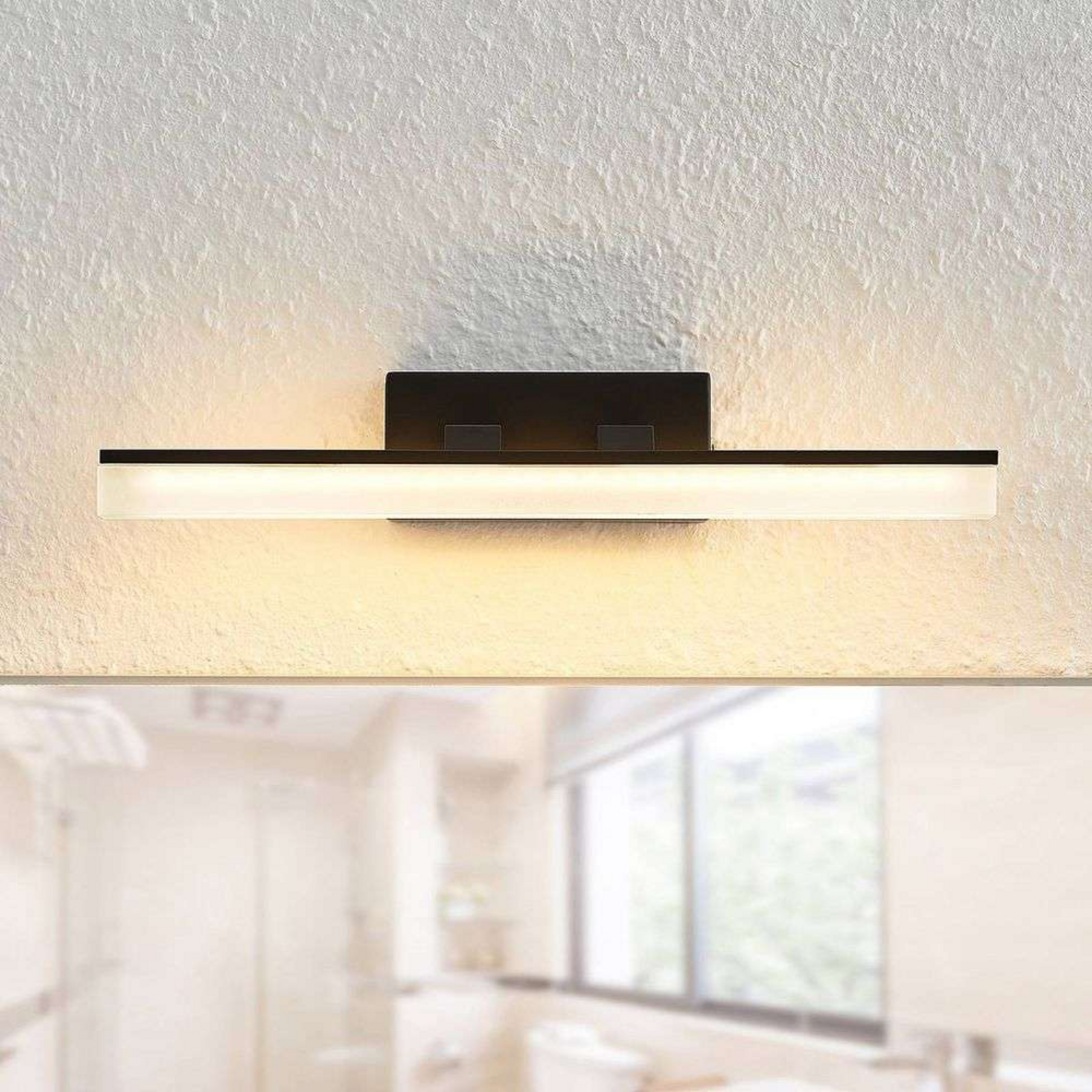 Lisana LED Candeeiro de Parede IP44 L32 Black - Lucande