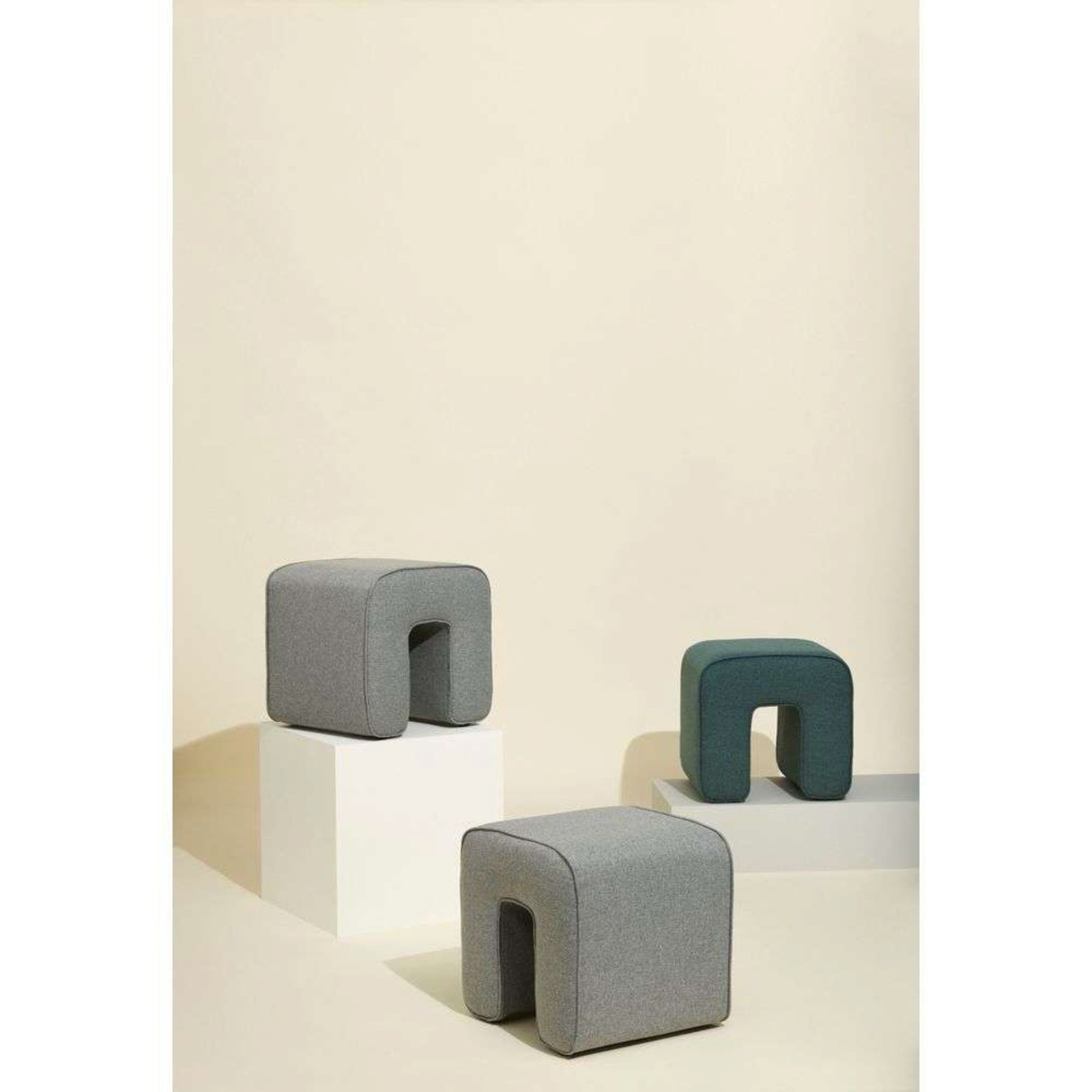 Sculpture Pouf Dark Grey - Hübsch