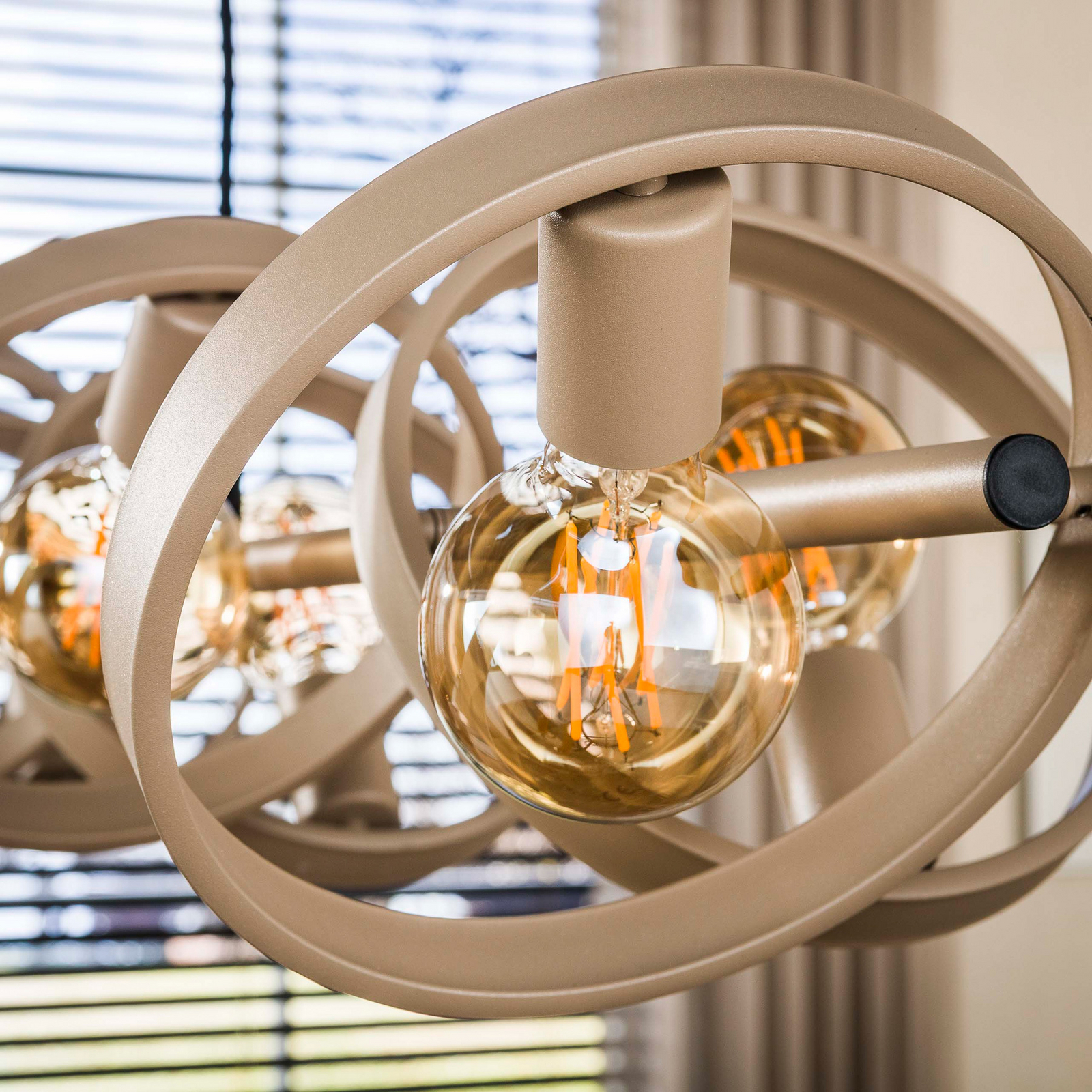 Pendelleuchte Hover, beige, Metall, 8-flammig, E27, 160 cm Pendelleuchte Hover, beige, Metall, 8-flammig, E27, 160 cm