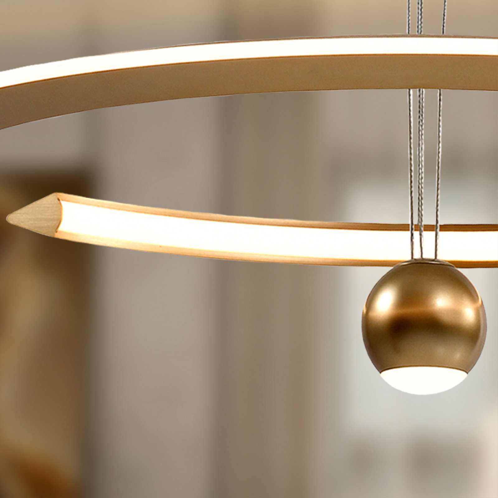 LED piekaramais gaismeklis Orane zelta krāsā, regulējams augstums, Ø 60 cm