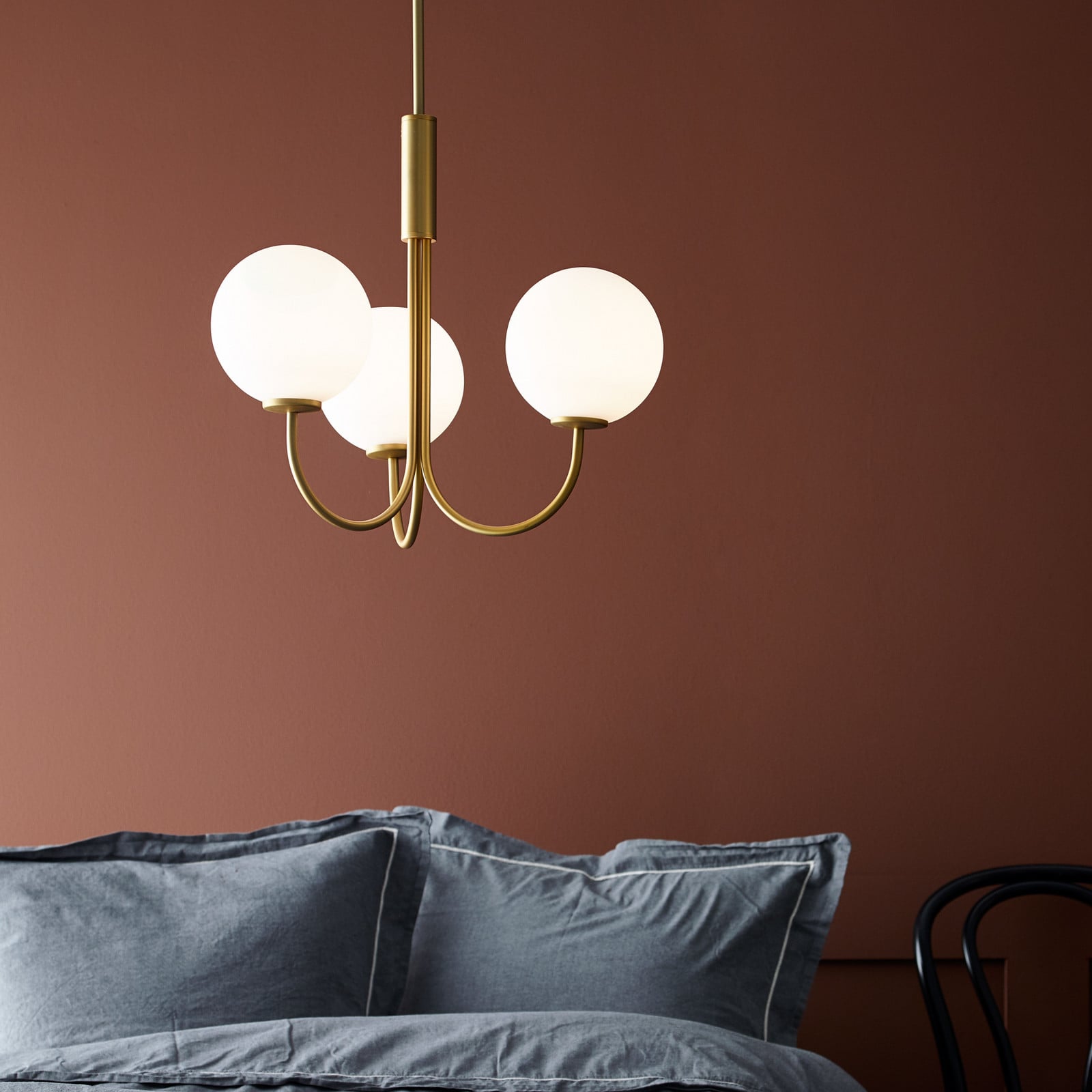 Ballon Ljuskrona Mässing Herstal - Vardagsrum - Modern - Glas - Med flera ljuskällor | Produkter - Ljuskronor | Lampspecialisterna