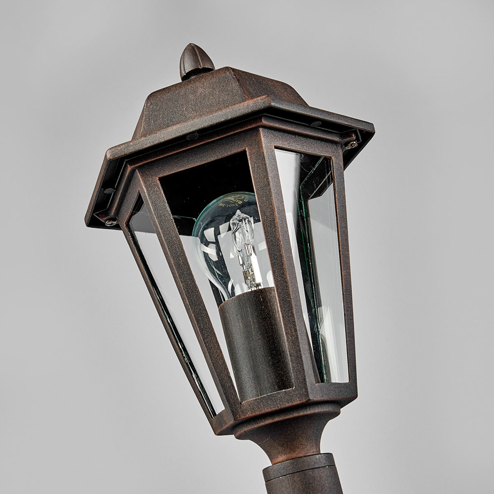 Sloupkové svítidlo Lamina ve tvaru lucerny
