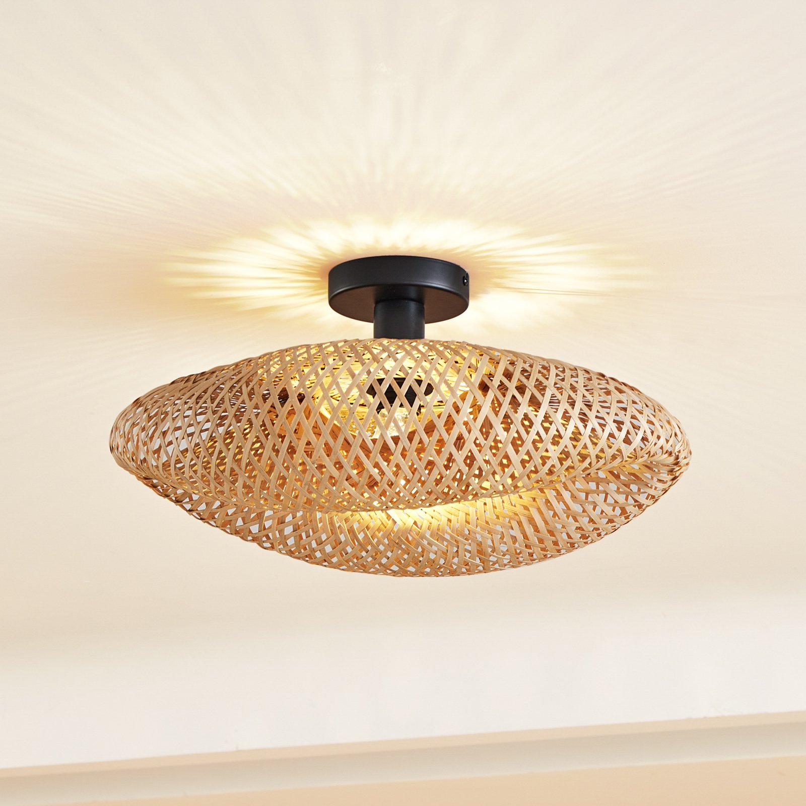 Lampa sufitowa Lindby Eleane, bambus, naturalny, Ø 50 cm