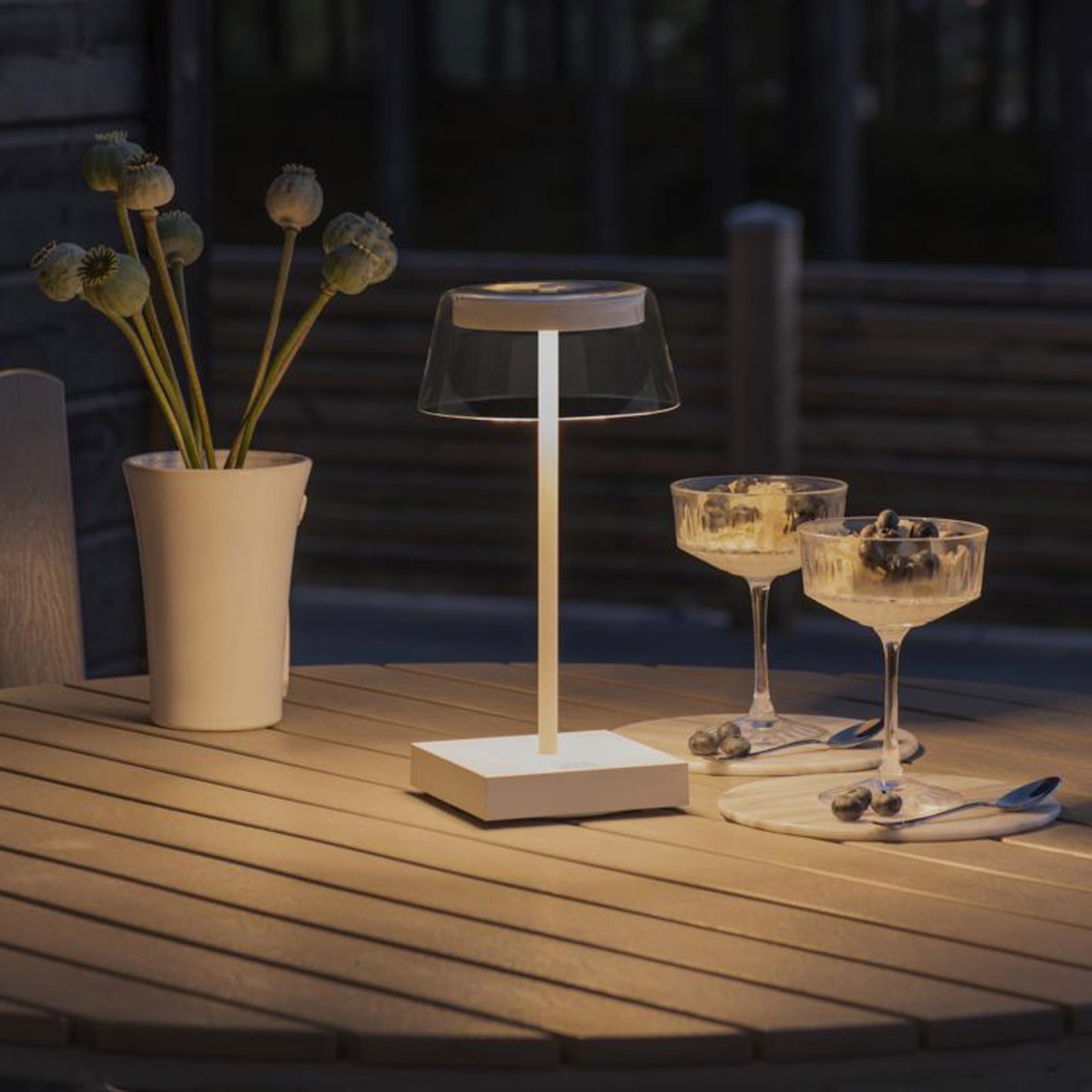 Lampa stołowa LED Scilla z USB, biała