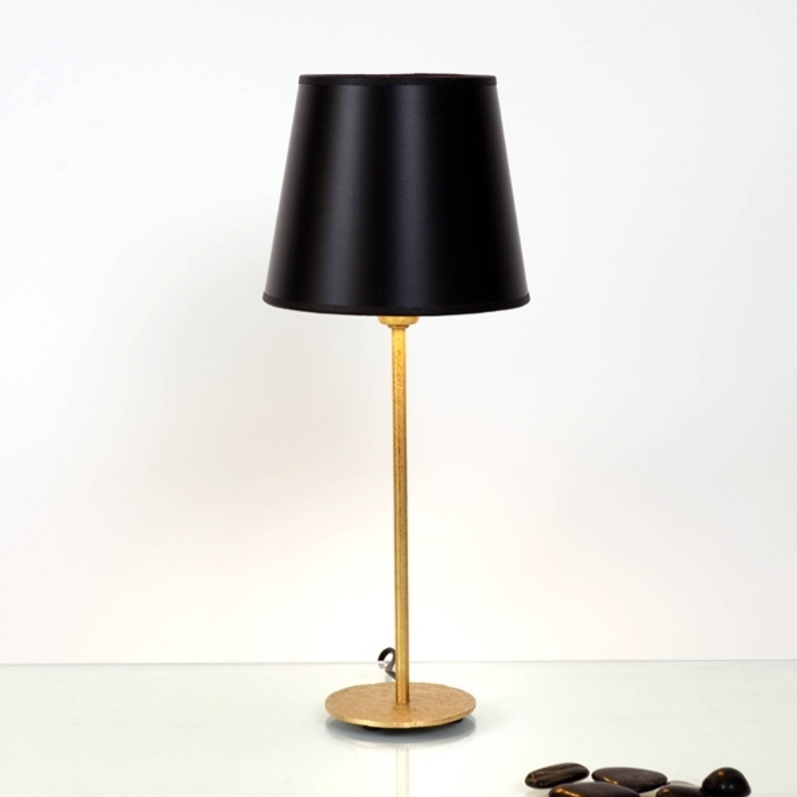 Klassieke tafellamp Mattia met ronde kap