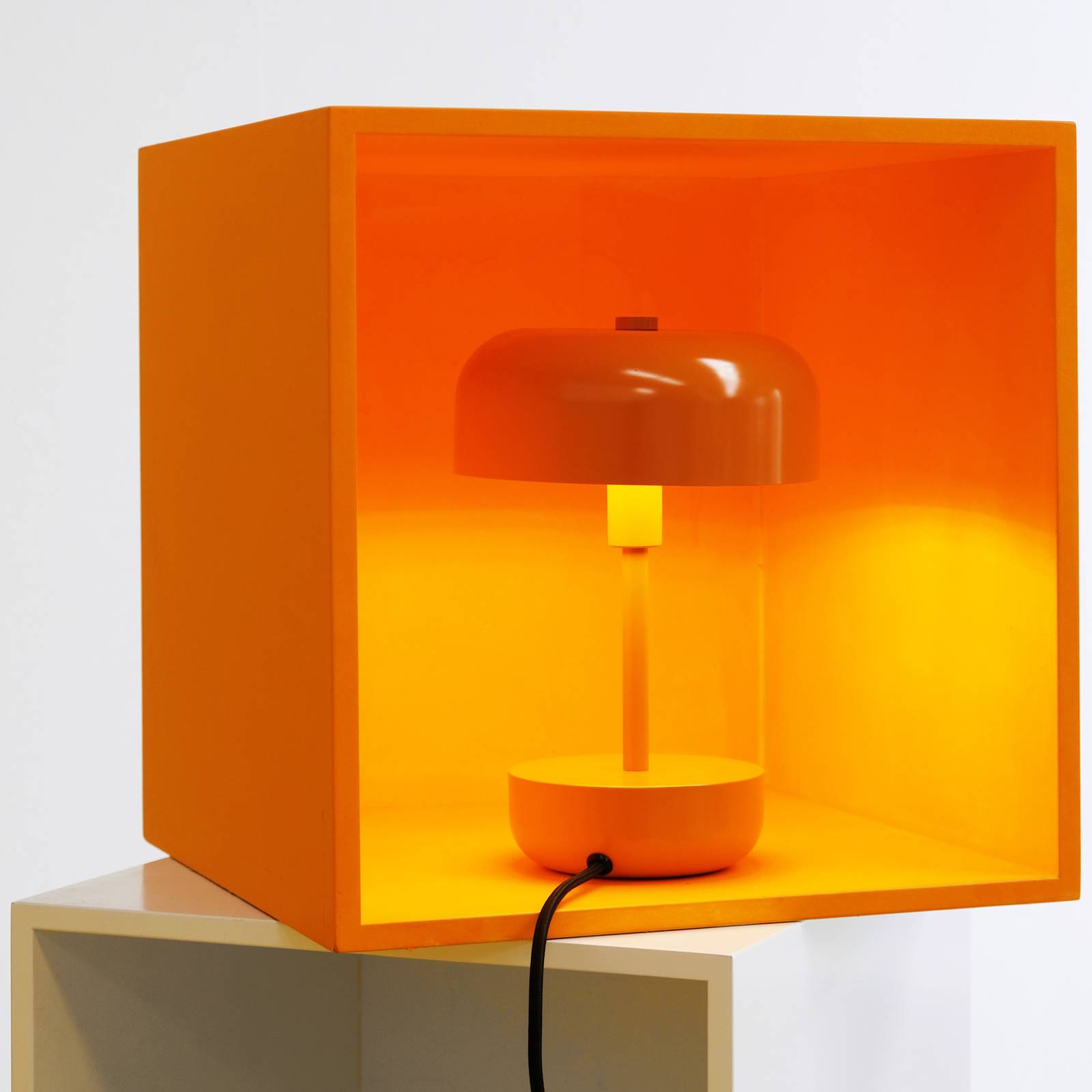 Dyberg Larsen Haipot bordlampe IP20 orange