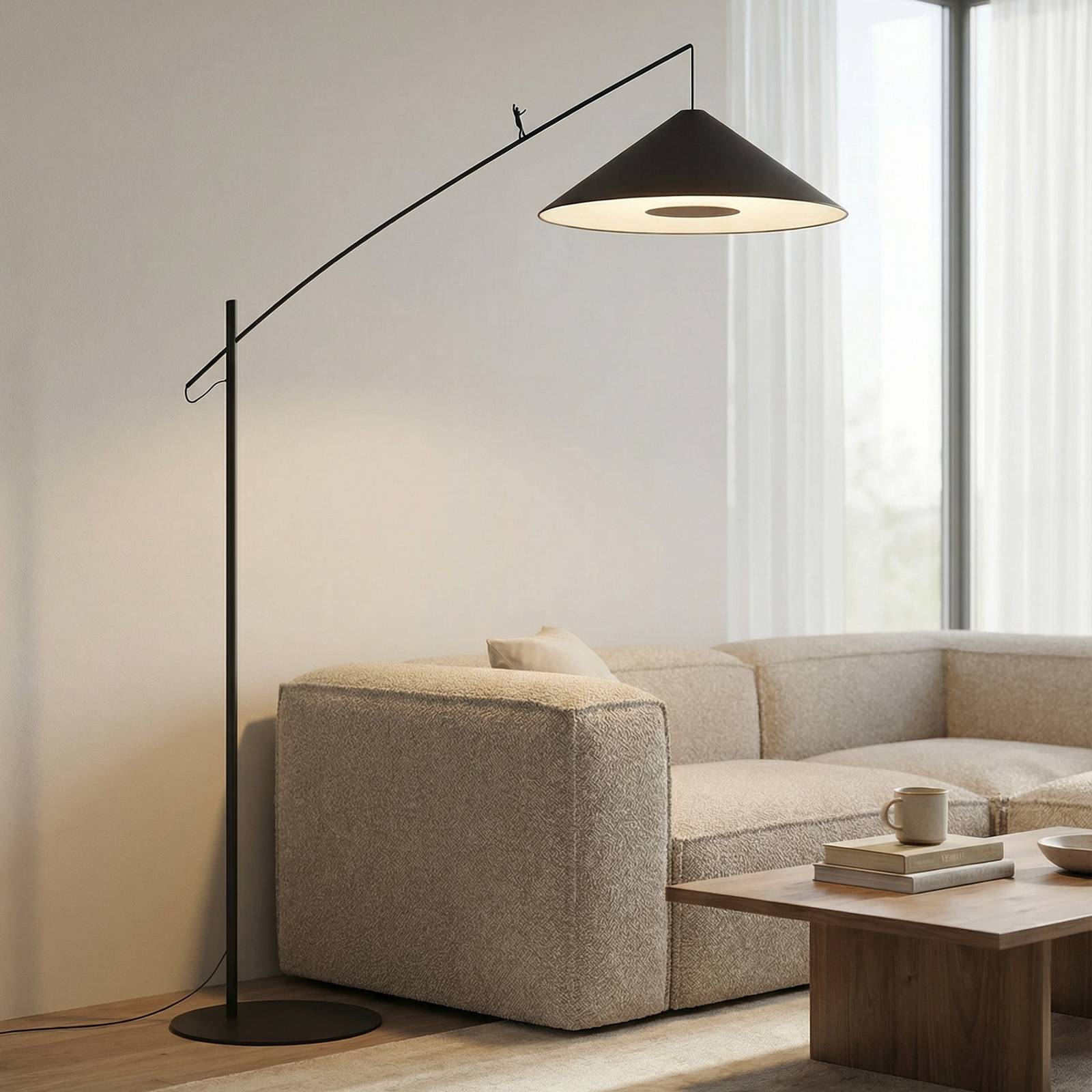 Euluna Lampadaire arqué Poise, noir, acier, textile, portée 260 cm