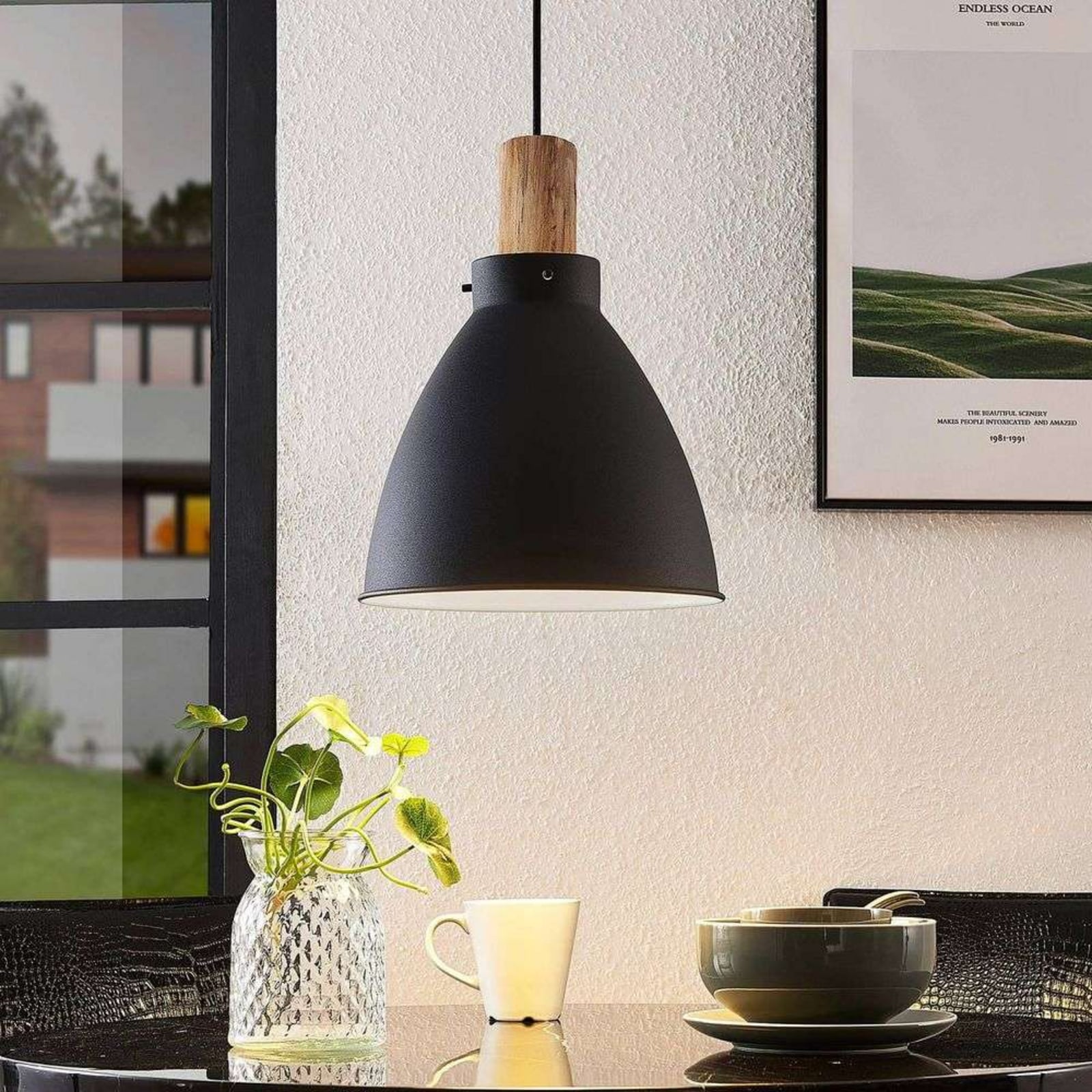 Lampada a sospensione Lindby Trebale, E27, Ø 28 cm, nera, metallo Lampada a sospensione Lindby Trebale, E27, Ø 28 cm, nera, metallo