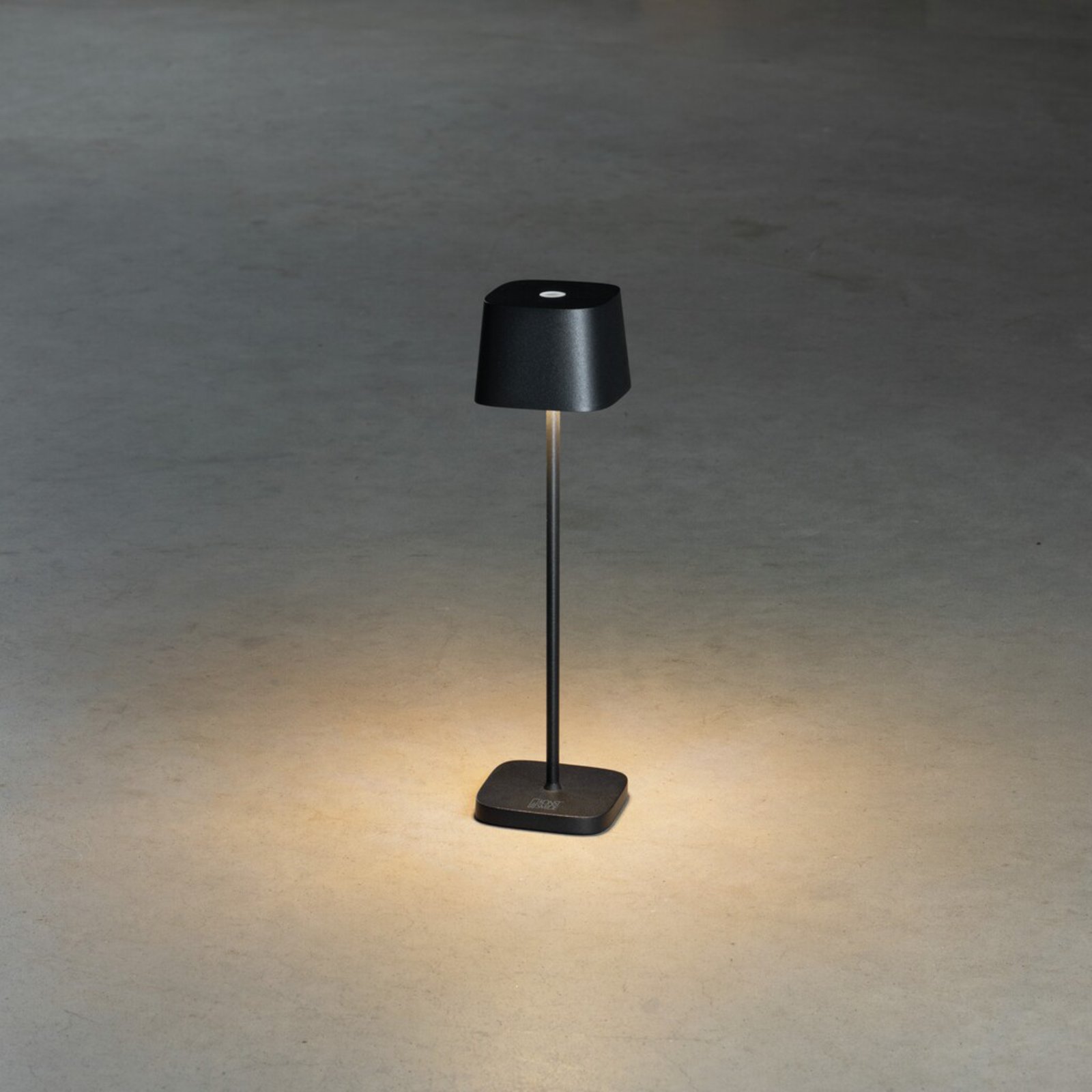 LED-pöytälamppu Capri-Mini ulkokäyttöön, musta