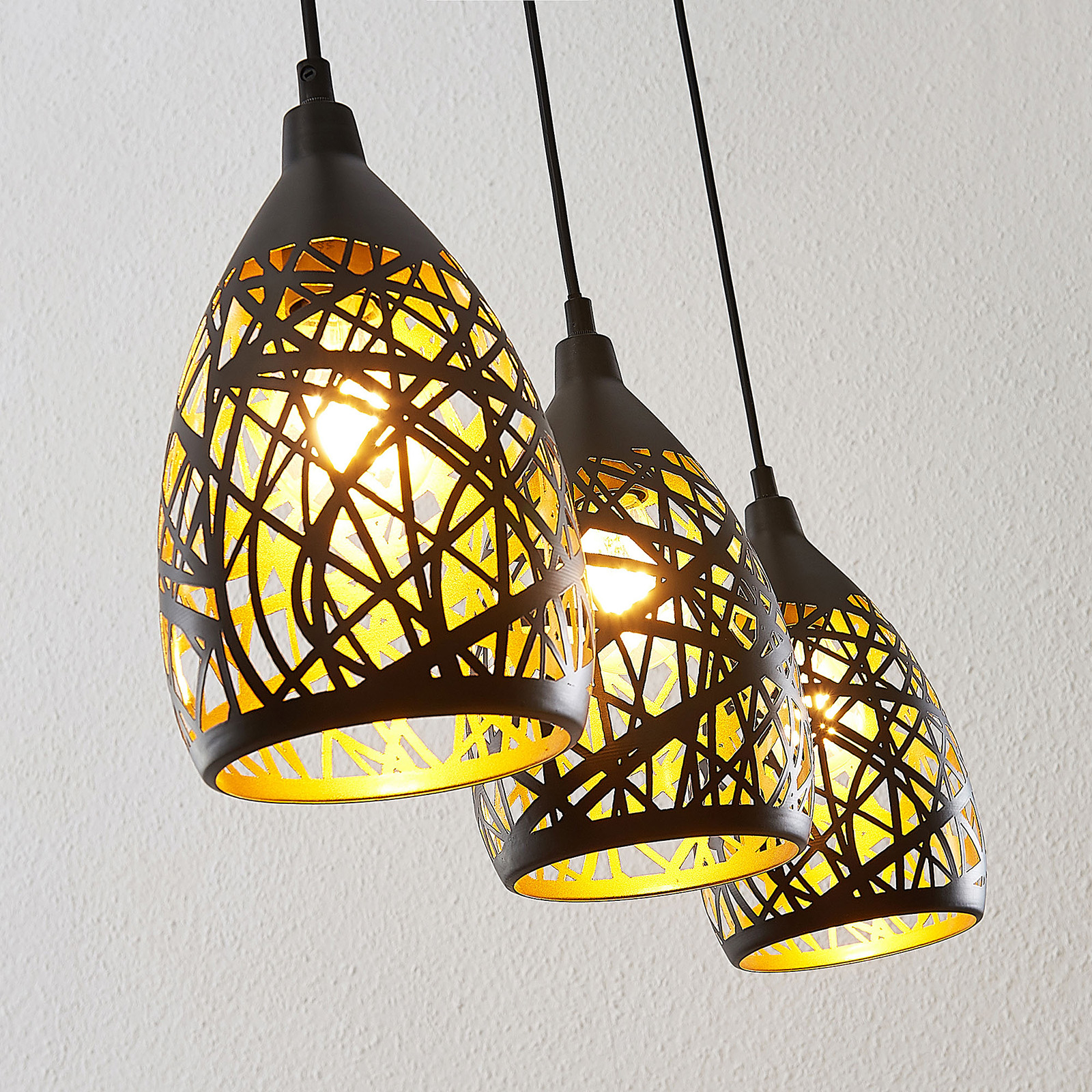 Lindby Marcello hanglamp, 3-lamps, zwart-goud