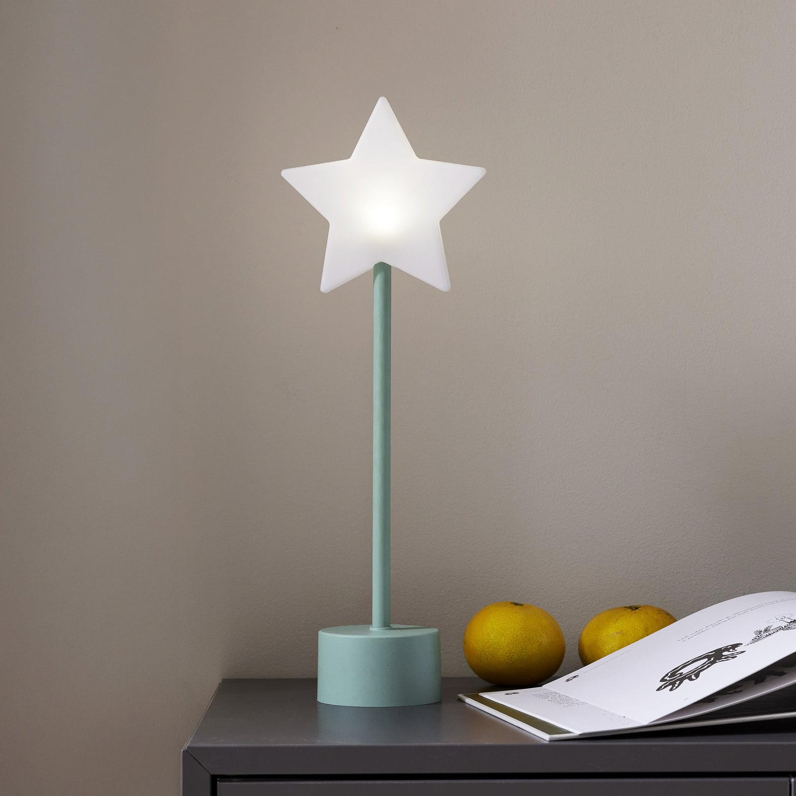 LED tafellamp op accu Blizz, groen, 40 cm, stervormig, dimbaar LED tafellamp op accu Blizz, groen, 40 cm, stervormig, dimbaar