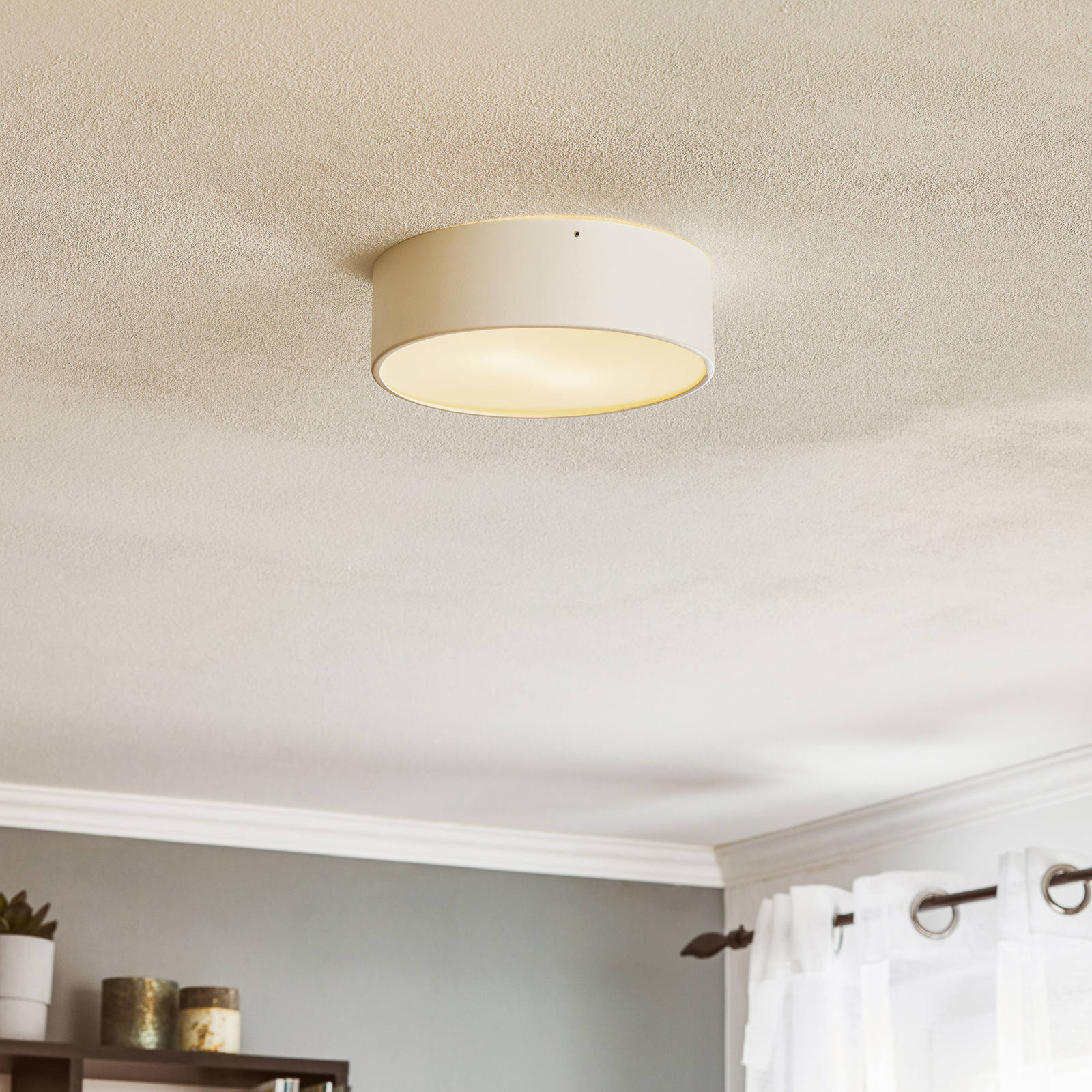 Dayton ceiling light in white Ø 25 cm